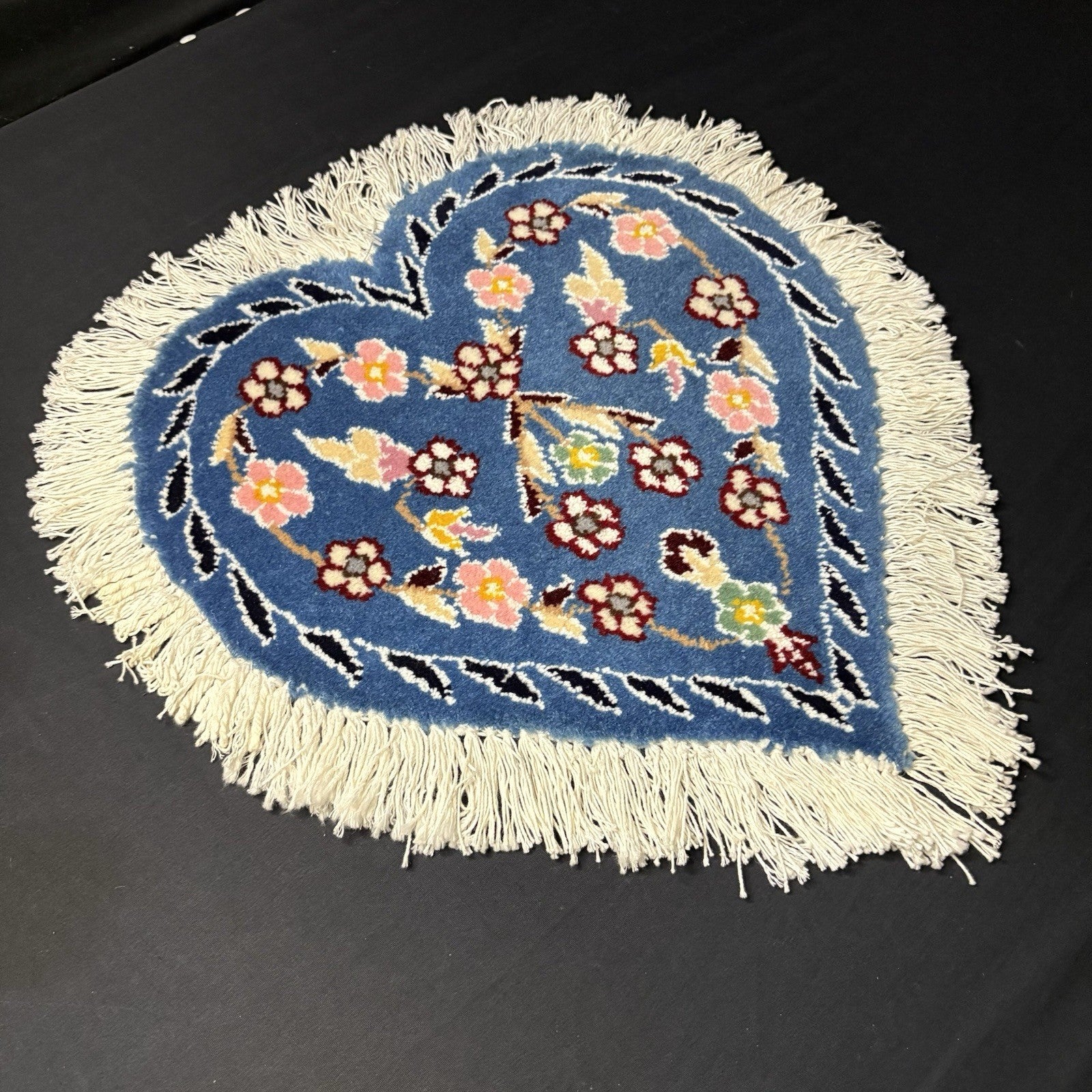 Hand Knotted Rug Heart Shape Purple w/Flowers 14”x13” VERY RARE3