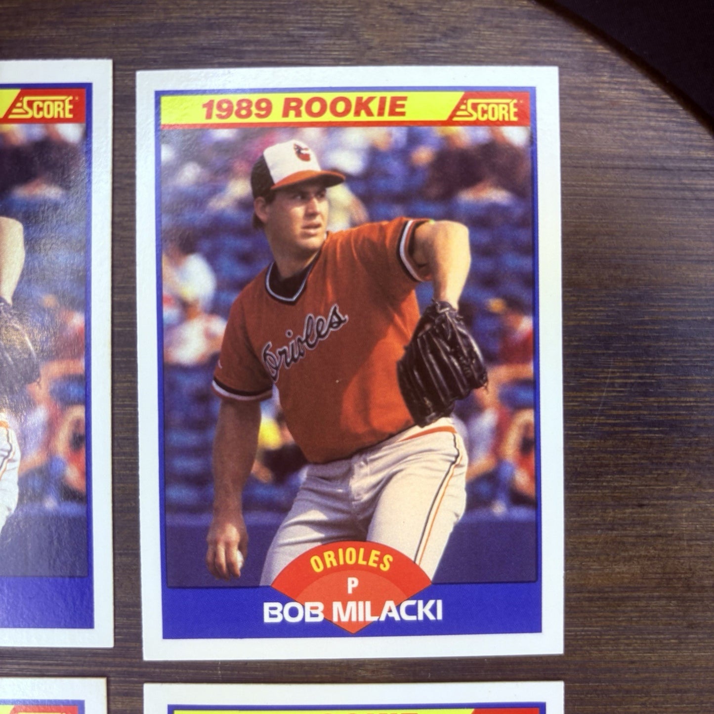 (2) 1989 Score Bob Milacki ROOKIE CARD #651 & (2) Luis De Los Santos #6484