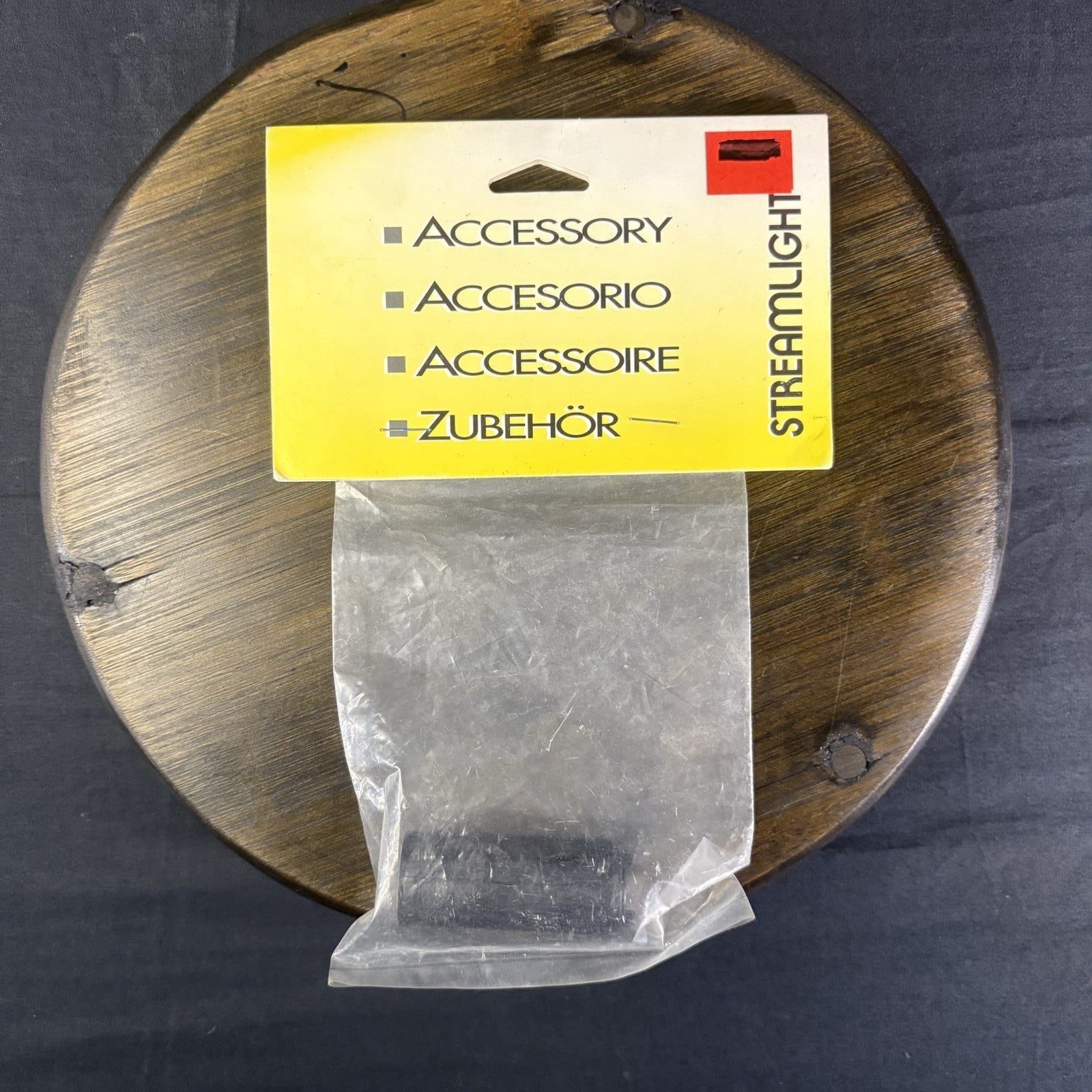 Streamlight Trident Flashlight Battery Clip 61001 Holds 3 AAA Batteries0