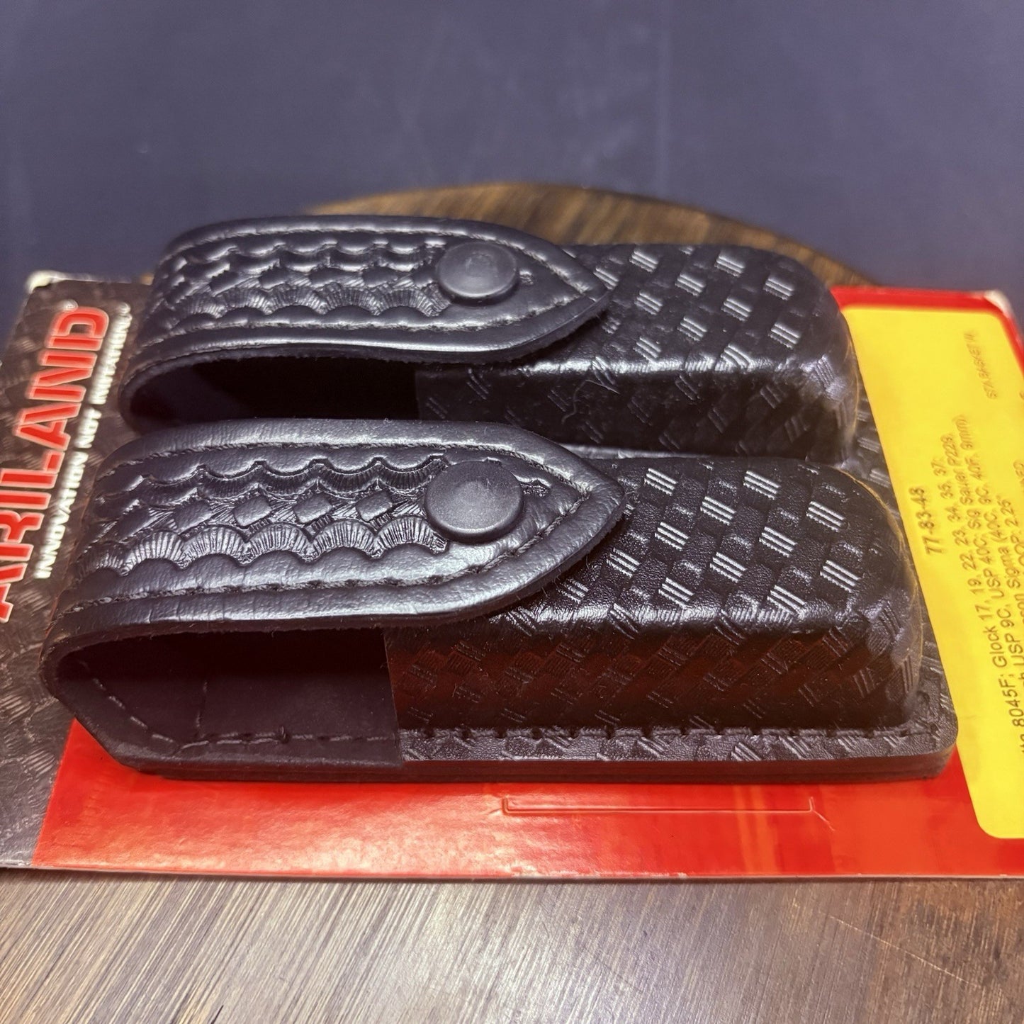 Safariland 77 Double Mag Pouch Leather Basket Weave Black Snap Glock 9mm .407
