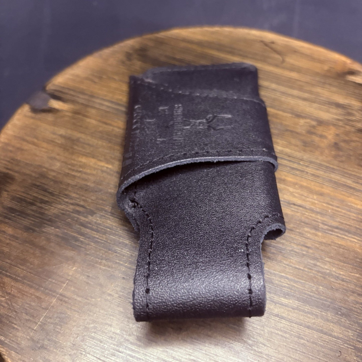 Safariland 123 Horizontal Single Magazine Holder Leather GLOCK 17, Beretta, S&W5
