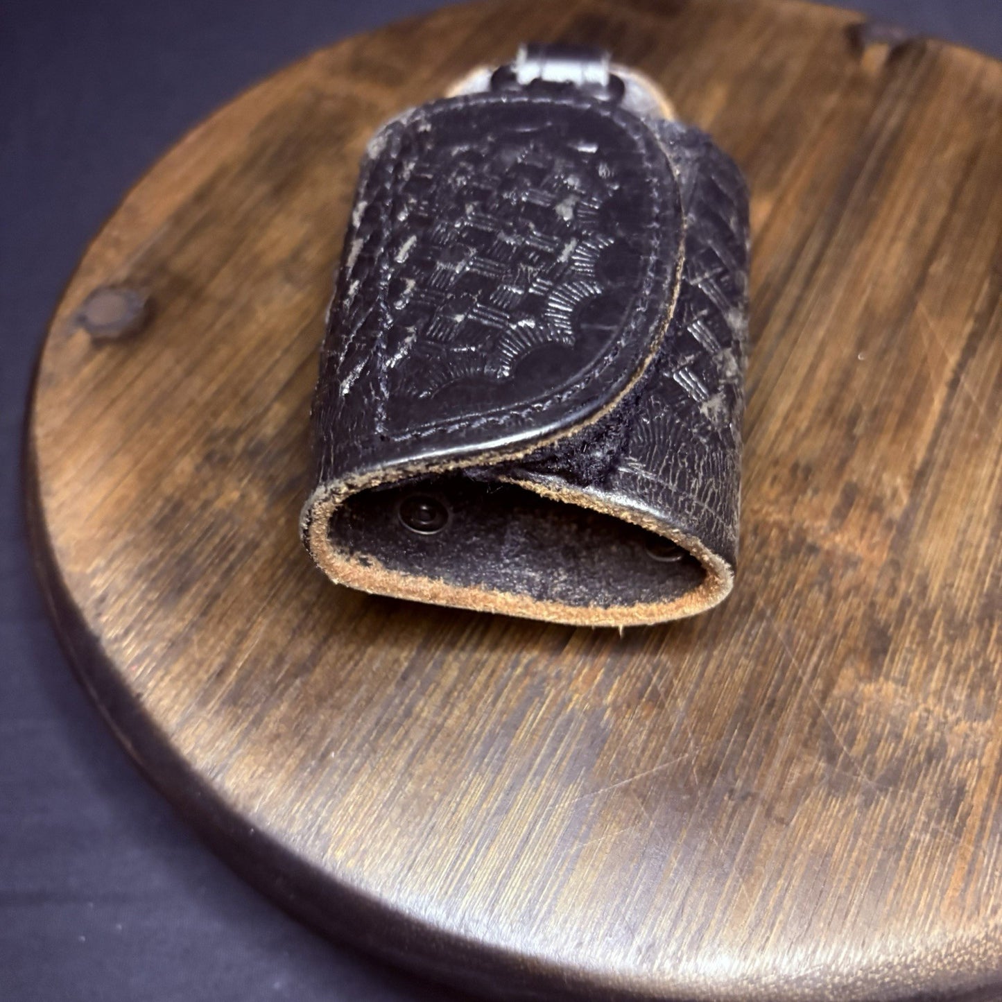 JS Leather Key Holder Basket Weave Quite Key Keeper With Clip4