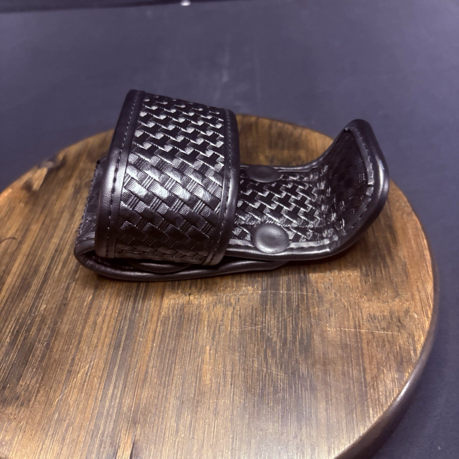 Bianchi Universal Radio Holder Model 7923 Size 1 Adjustable Basket Weave Leather6