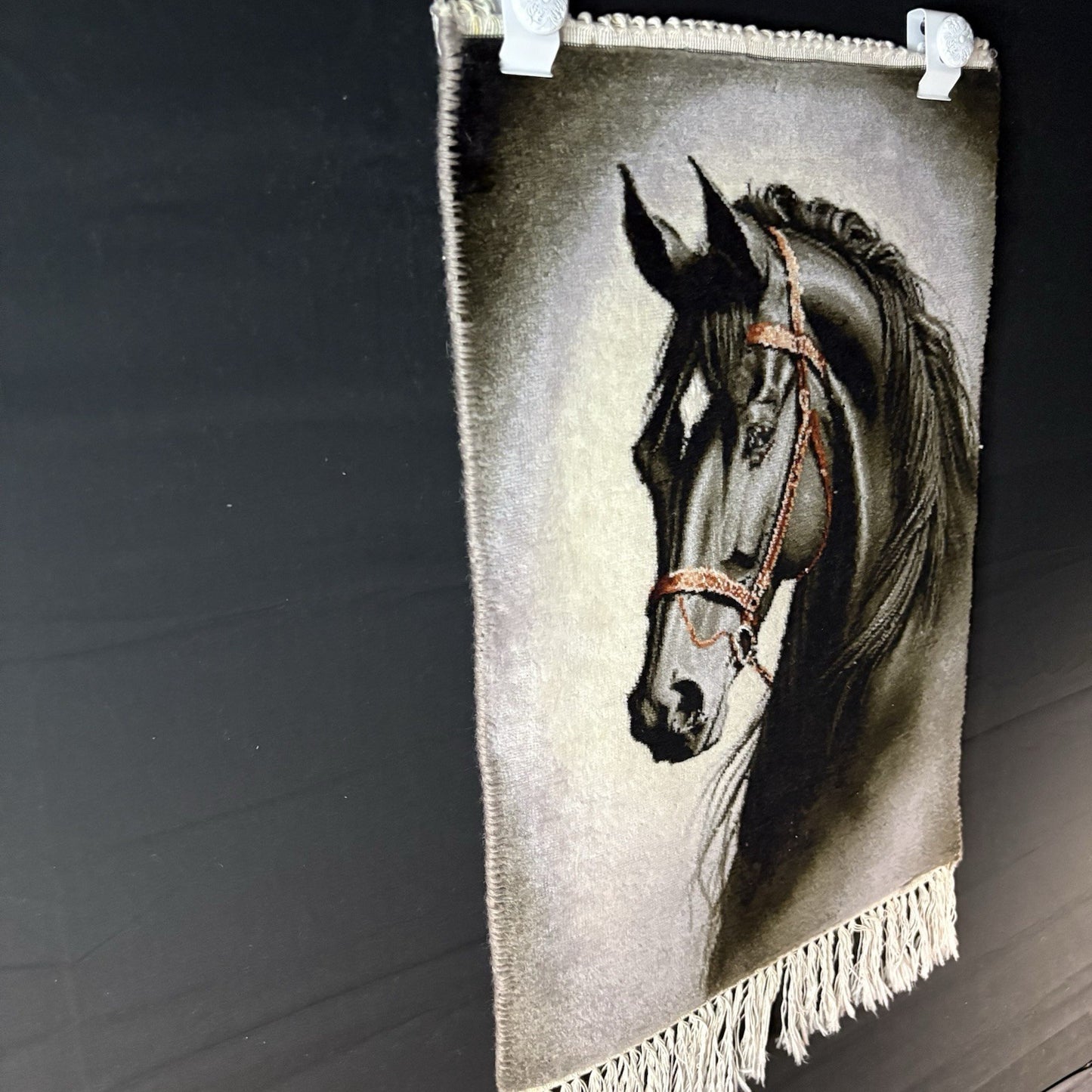 Pictorial Rug Hand Knotted Horse 22”x16” 55X40cm w/Rug Hangers4