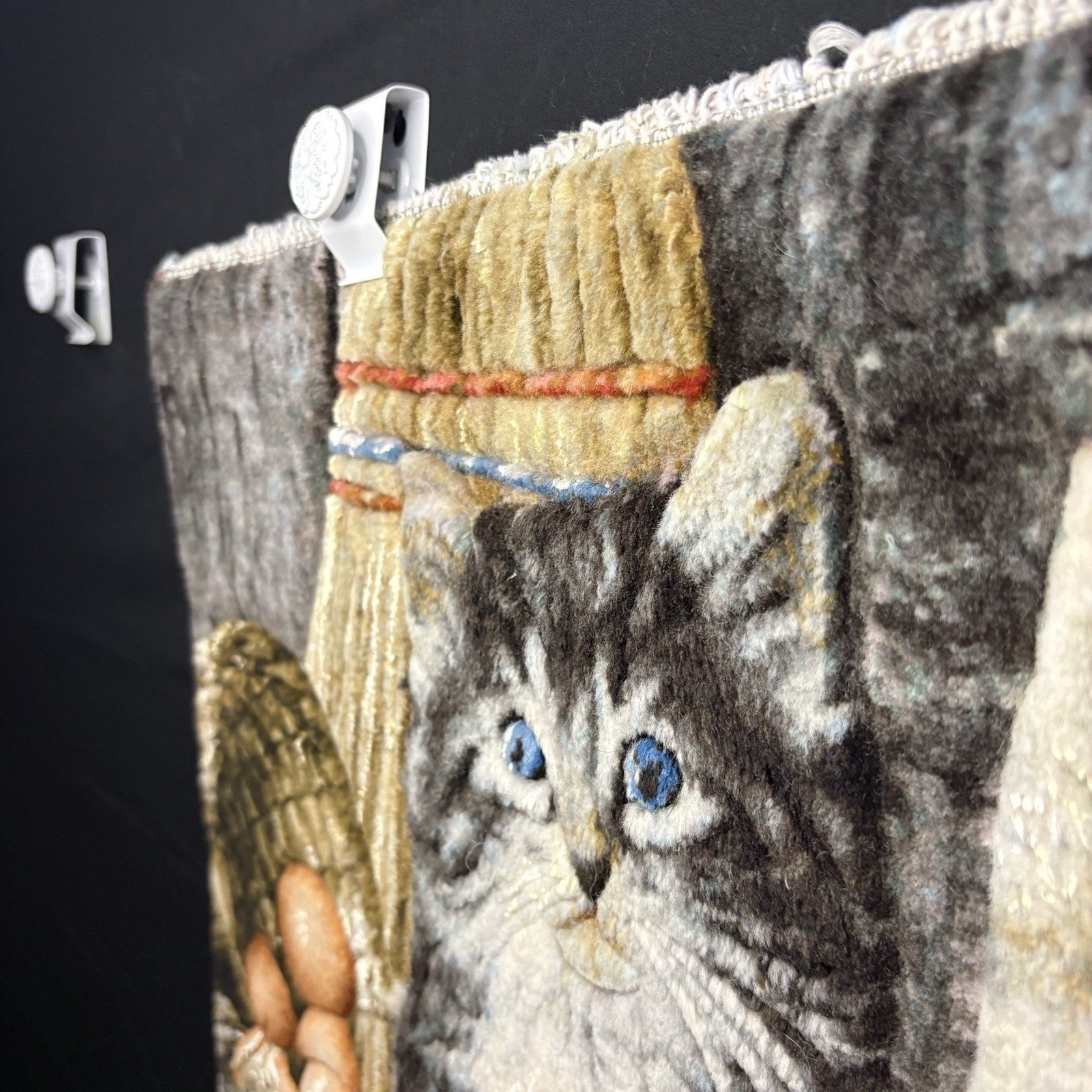 Persian Pictorial Rug 3D Kittens Tabrizz Hand Knotted 24”x16” w/Rug Hangers7