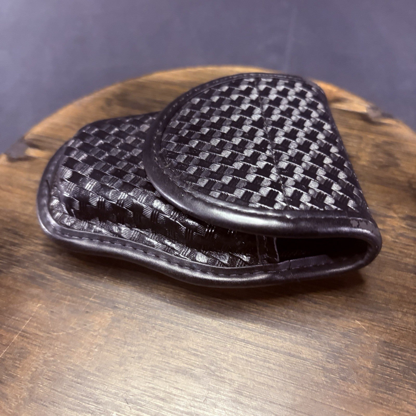 Bianchi Handcuff Case 7900 Size 2 Basket Weave AccuMold (Peerless 801 & ASP 100)7