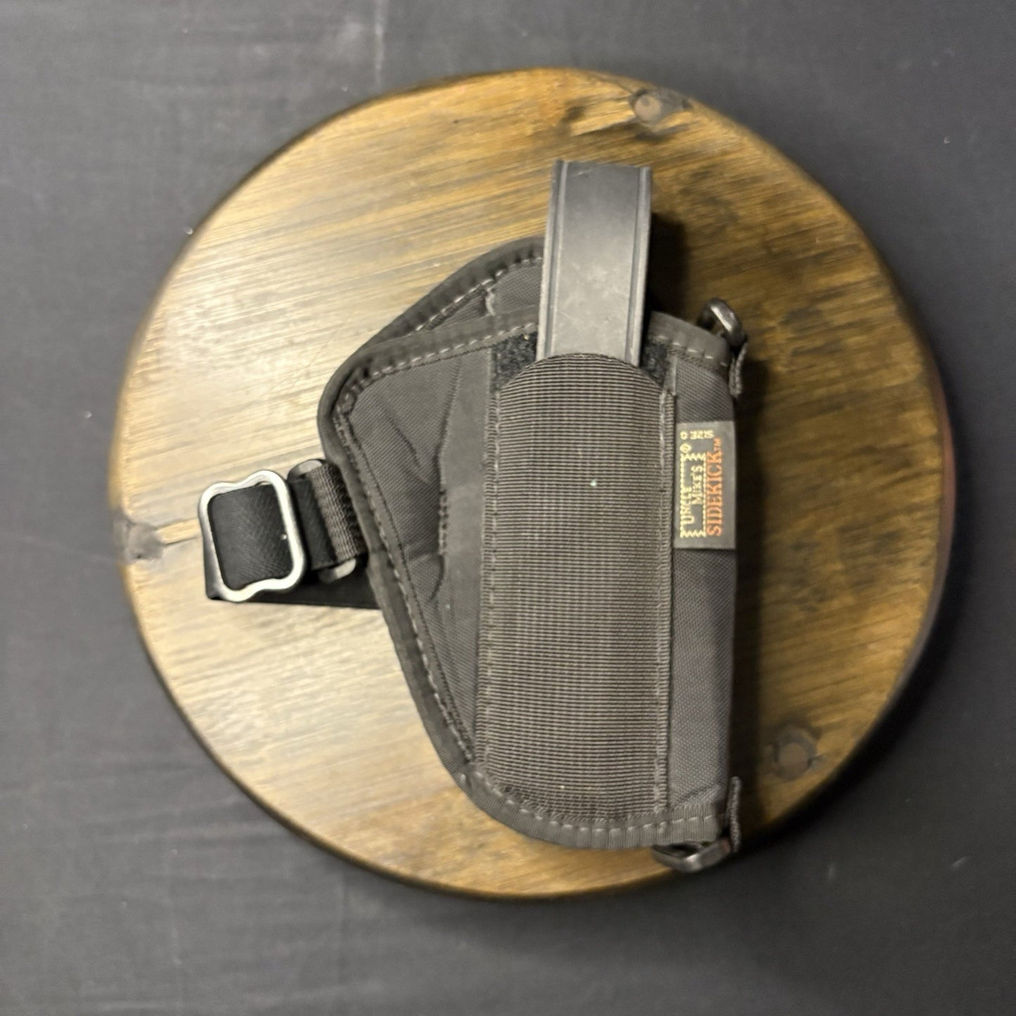 Uncle Mikes Shoulder Holster For 2-3" Barrel Small/Medium Double Action Revolver0