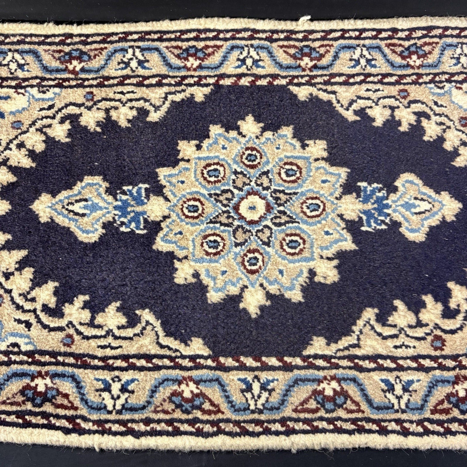 Persian Rug Hand Knotted Blue Medallion 2'x1' or 25"x15" or 40cm X 60cm 2