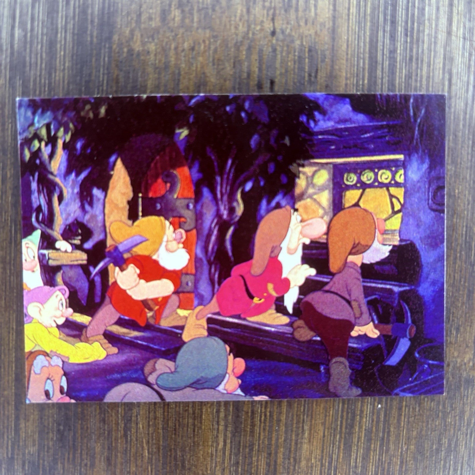 Walt Disney's Snow White  Card #28  "TROUBLE BREWIN'!" High Grade Trading Card0
