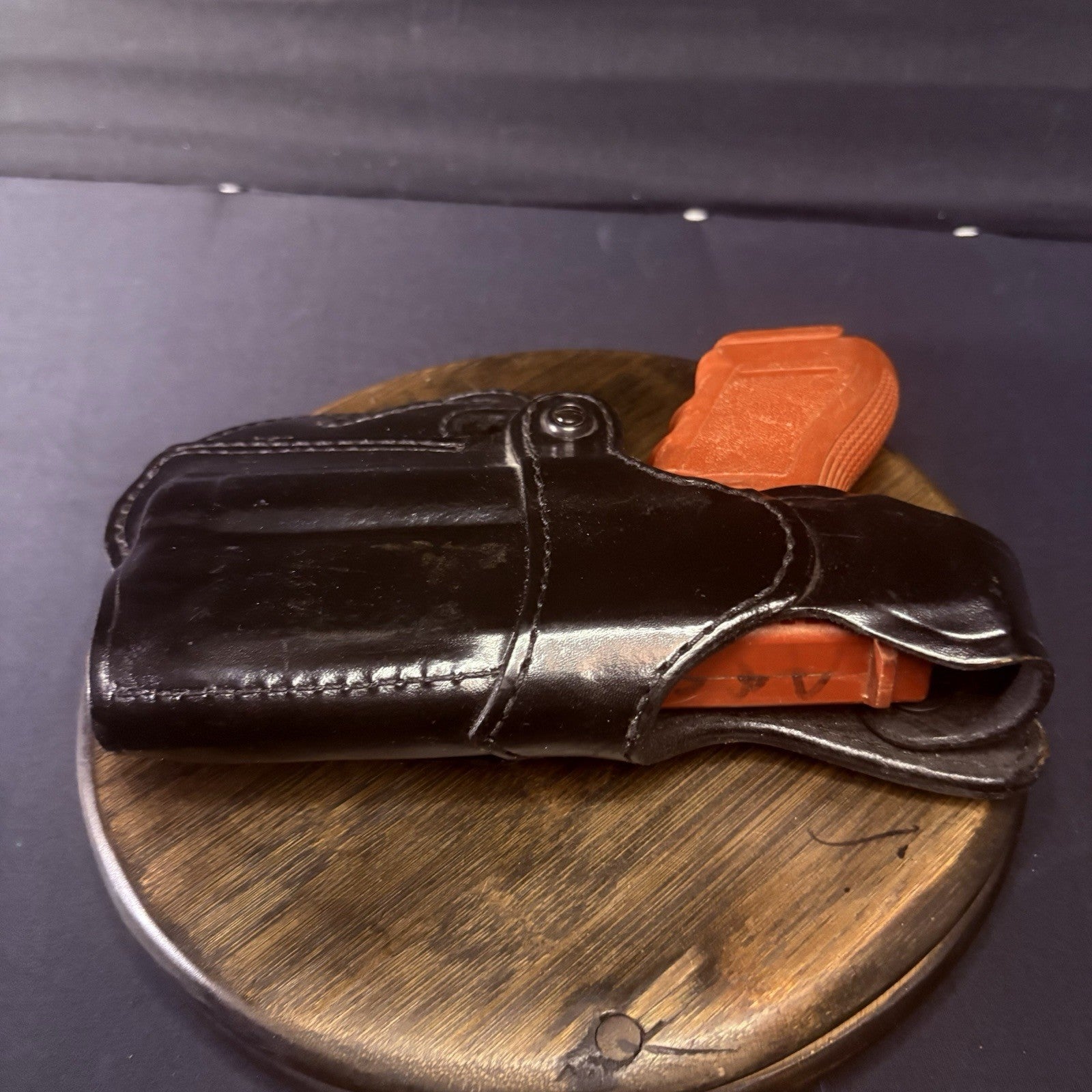 Aker Glock 167 Nightguard Holster RH Leather Belt OWB, Glock 17 + LIGHT5