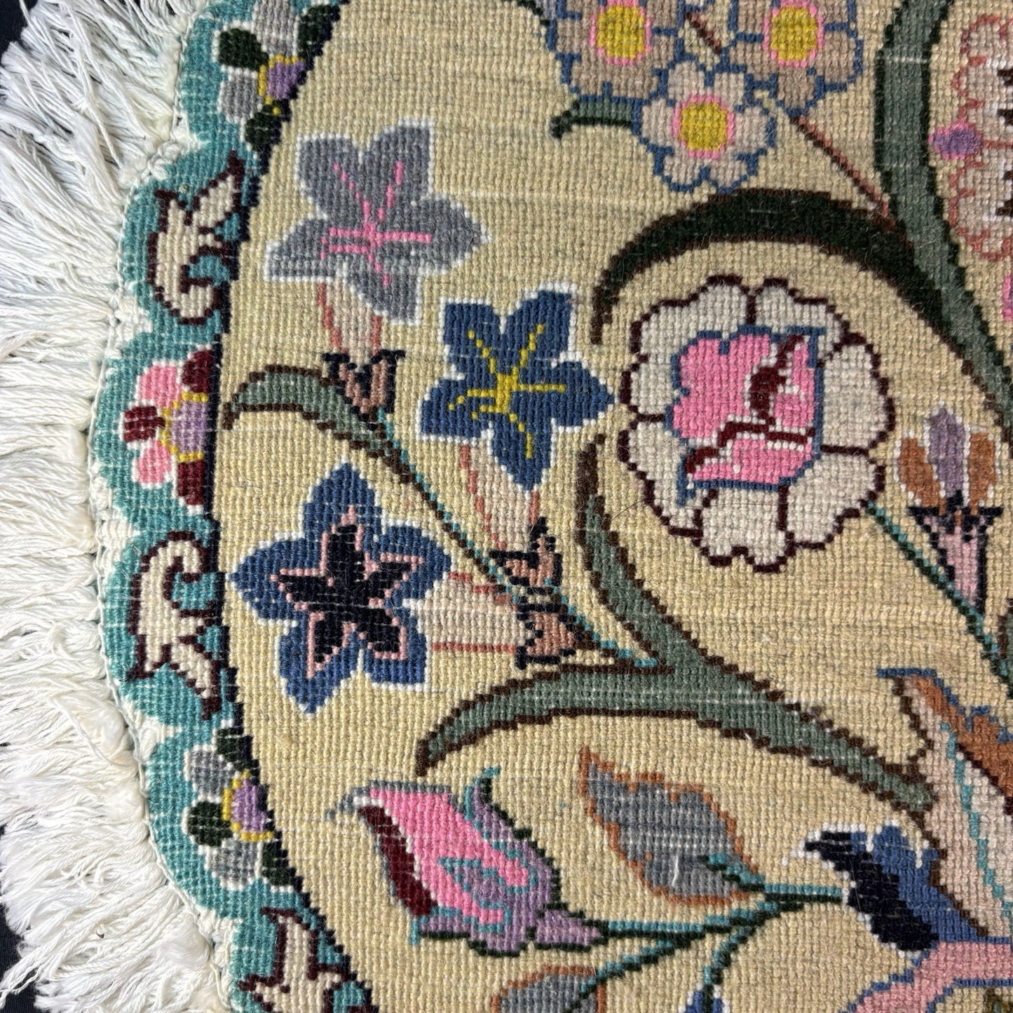 Persian Nain Round Flower Rug Yellow Hand Knotted Size 20”x20” Or 50cm X 50cm17