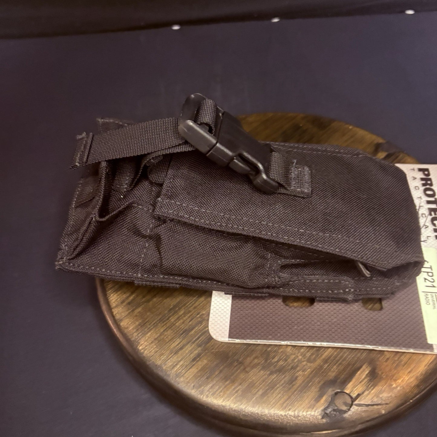Safariland Protech TP21A Universal Radio Pouch with Bungee Closure Universal7