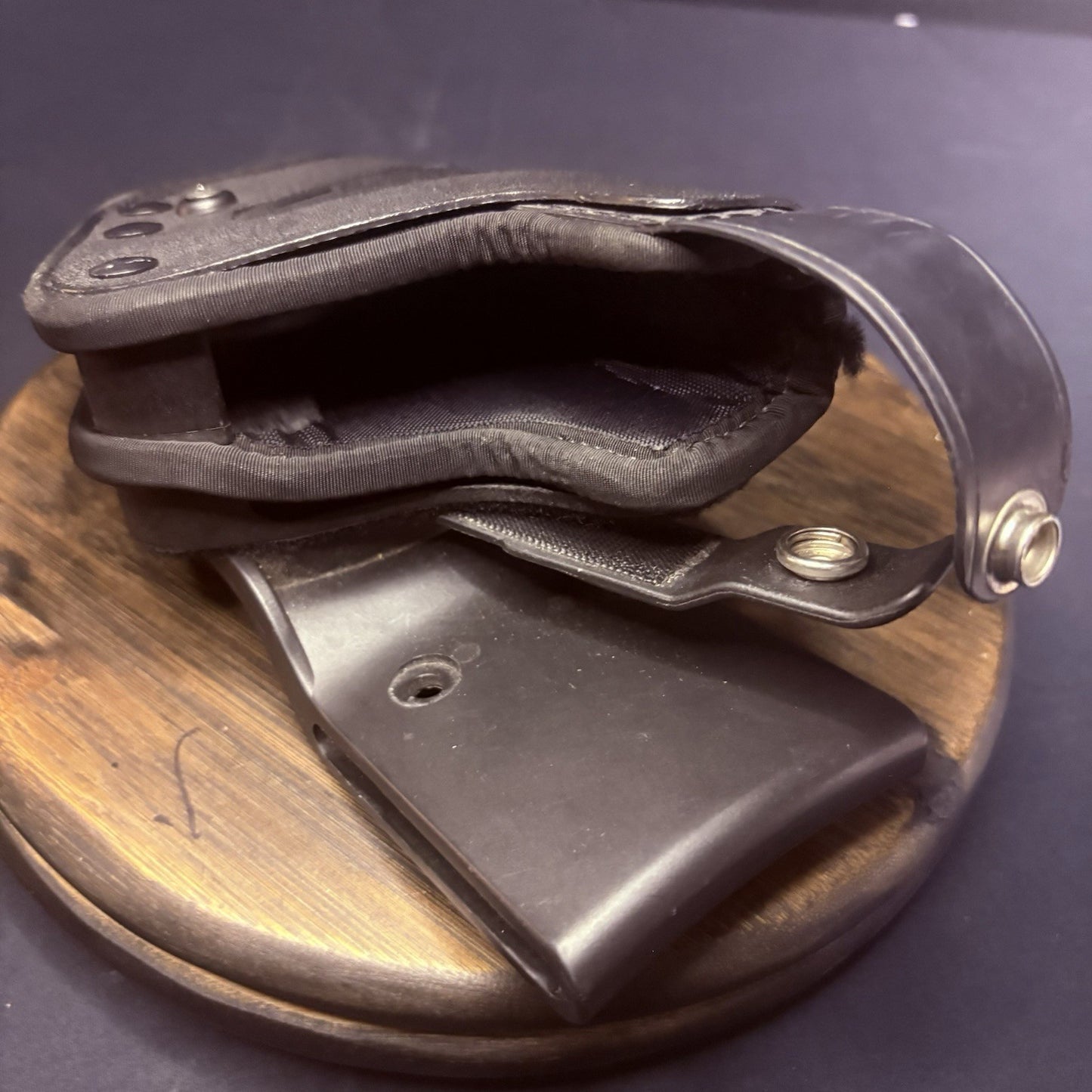 Uncle Mikes Duty Holster Law Enforcement Pro-3 Size 22 RH OWB Universal Fit12