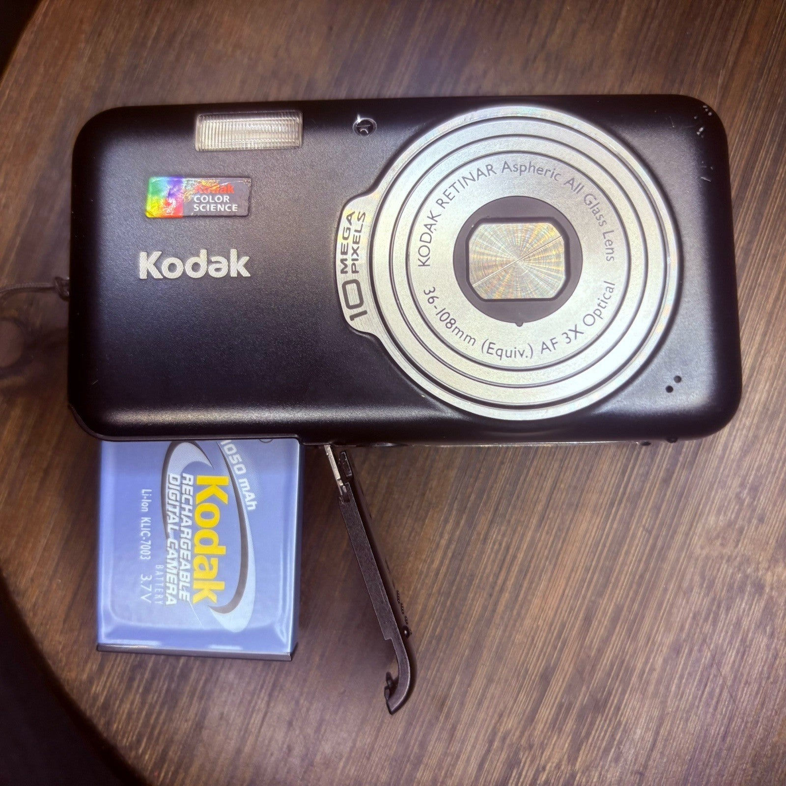 Kodak EasyShare V1003 10MP Digital Camera w/Case & Battery, Black, FREE SHIPPING3