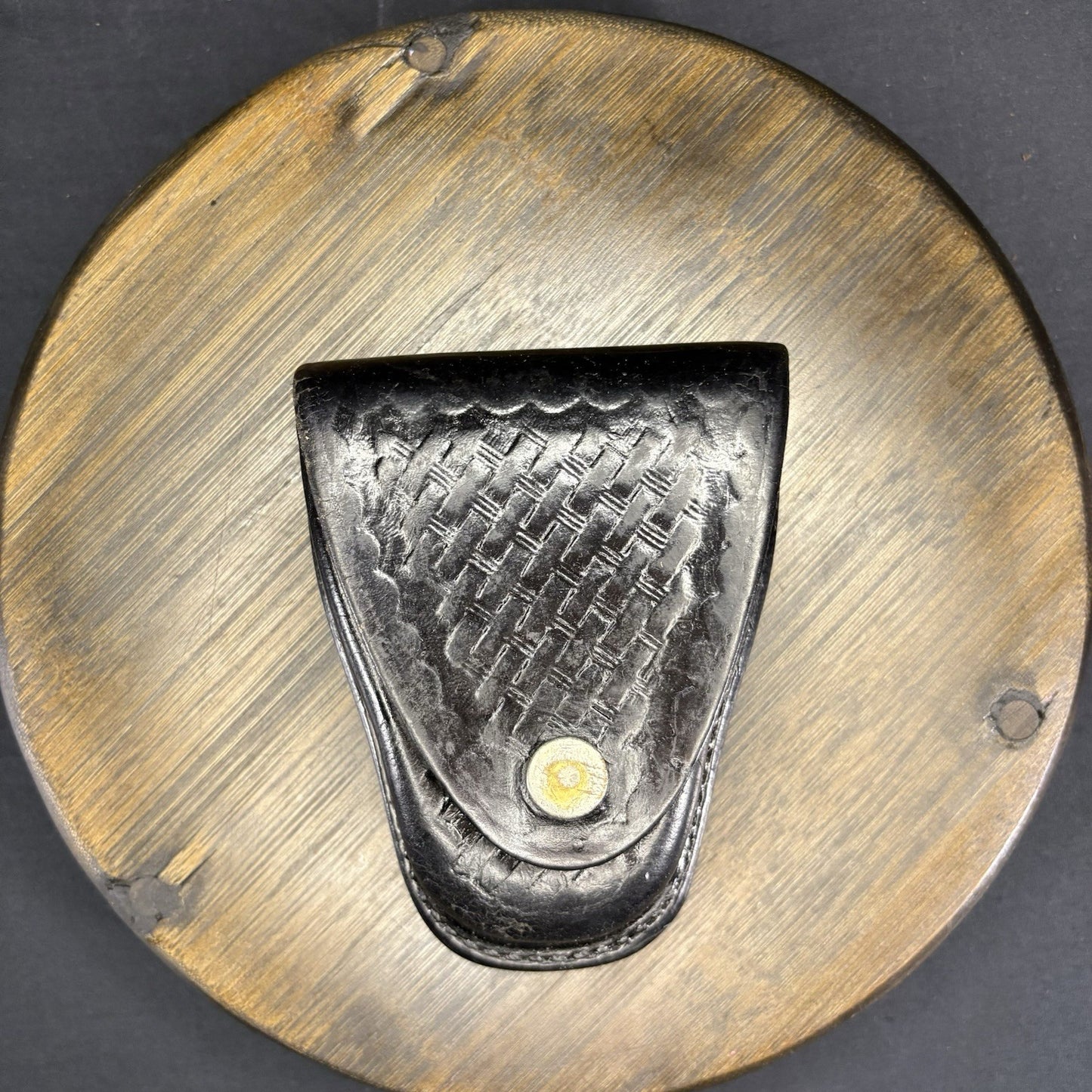 Gould & Goodrich Handcuff Case B70W Leather0