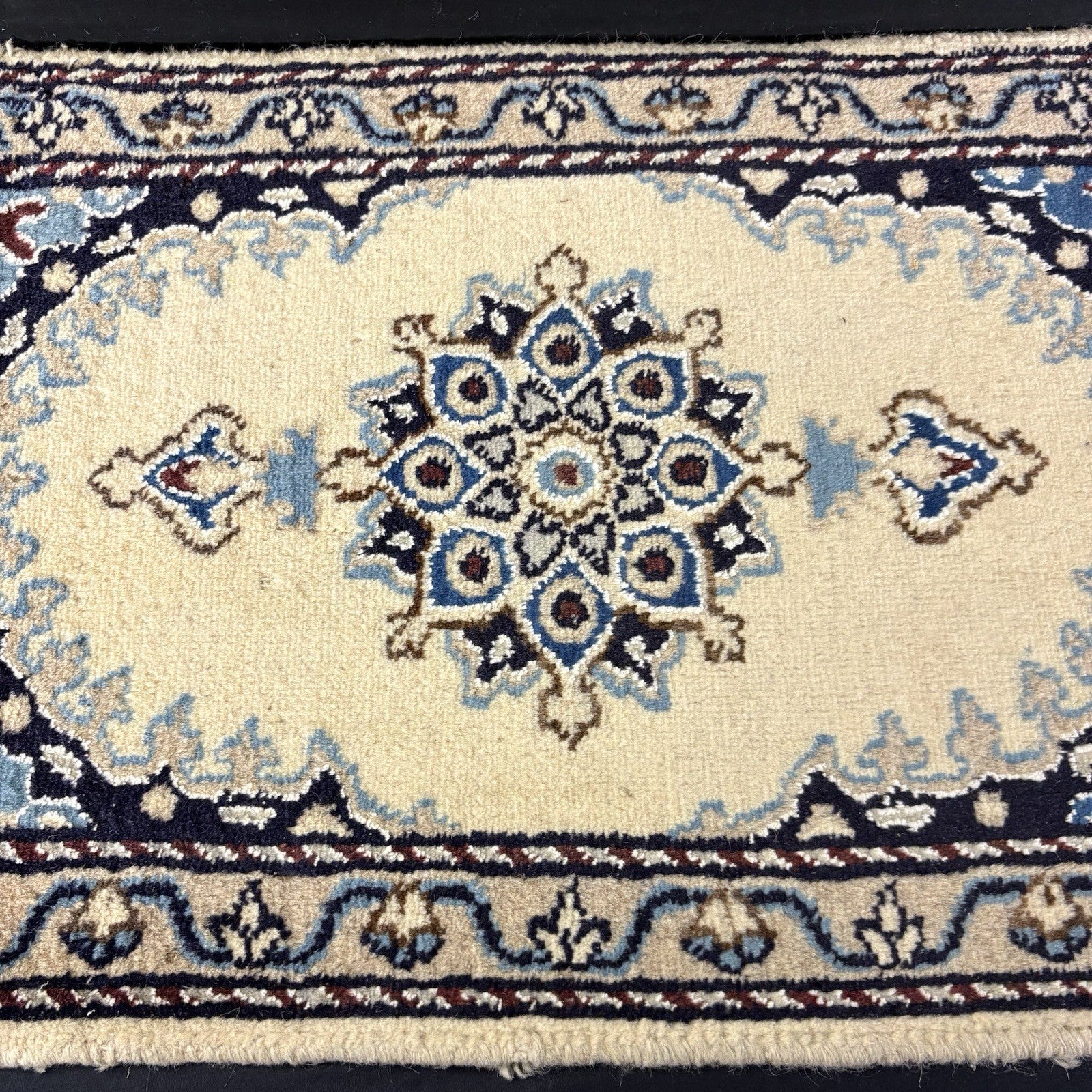 Persian Nain Rug Hand Knotted Blue Medallion 2'x1' or 25"x16" or 40cm X60cm2