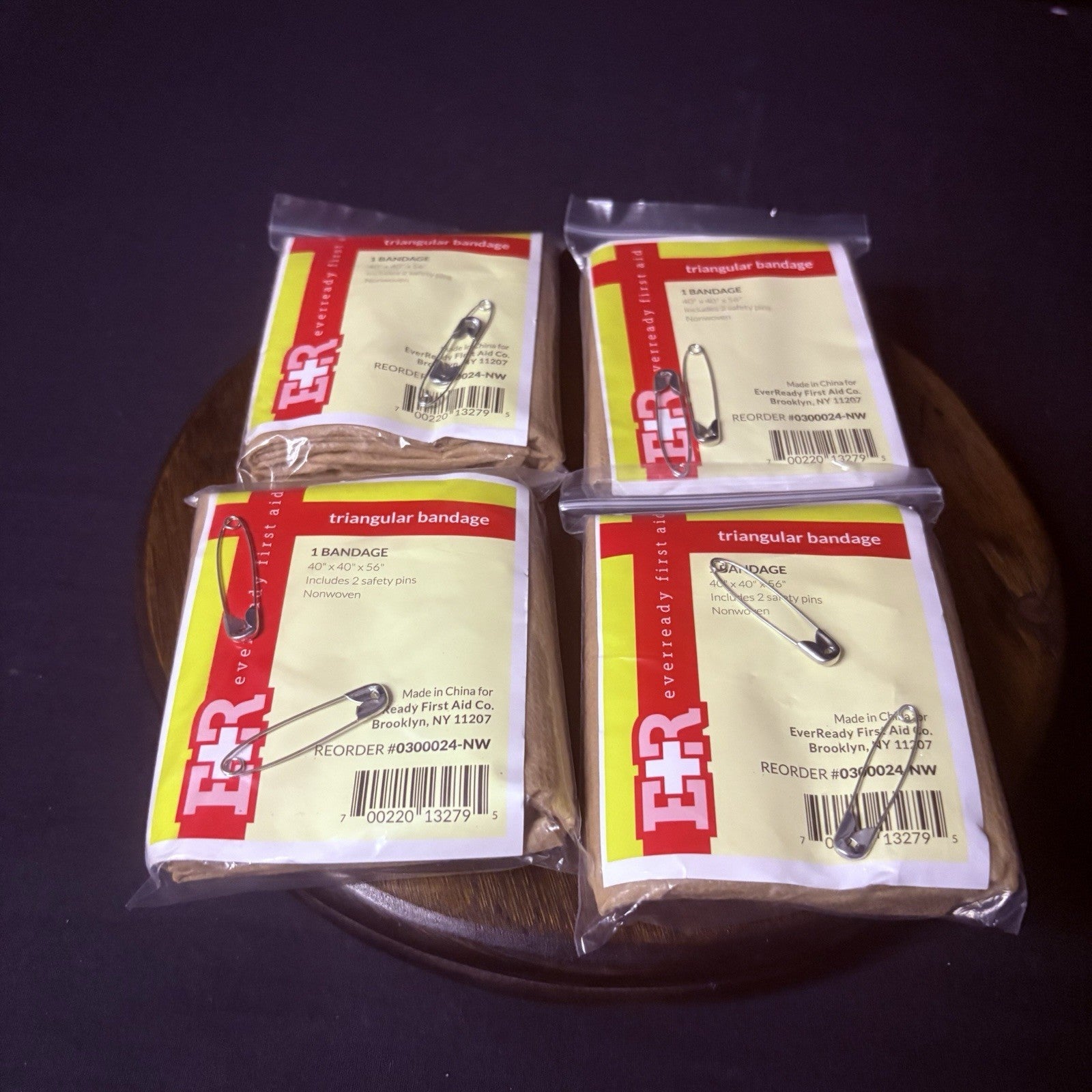 E+R Trianglar Bandage Pack of 4, (40"x56")2