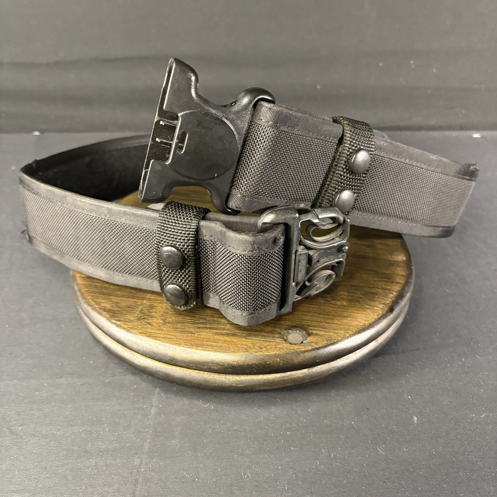 Bianchi Medium AccuMold Duty Belt - Black Waist Size 34”-40” w/ 2 Belt Keepers1