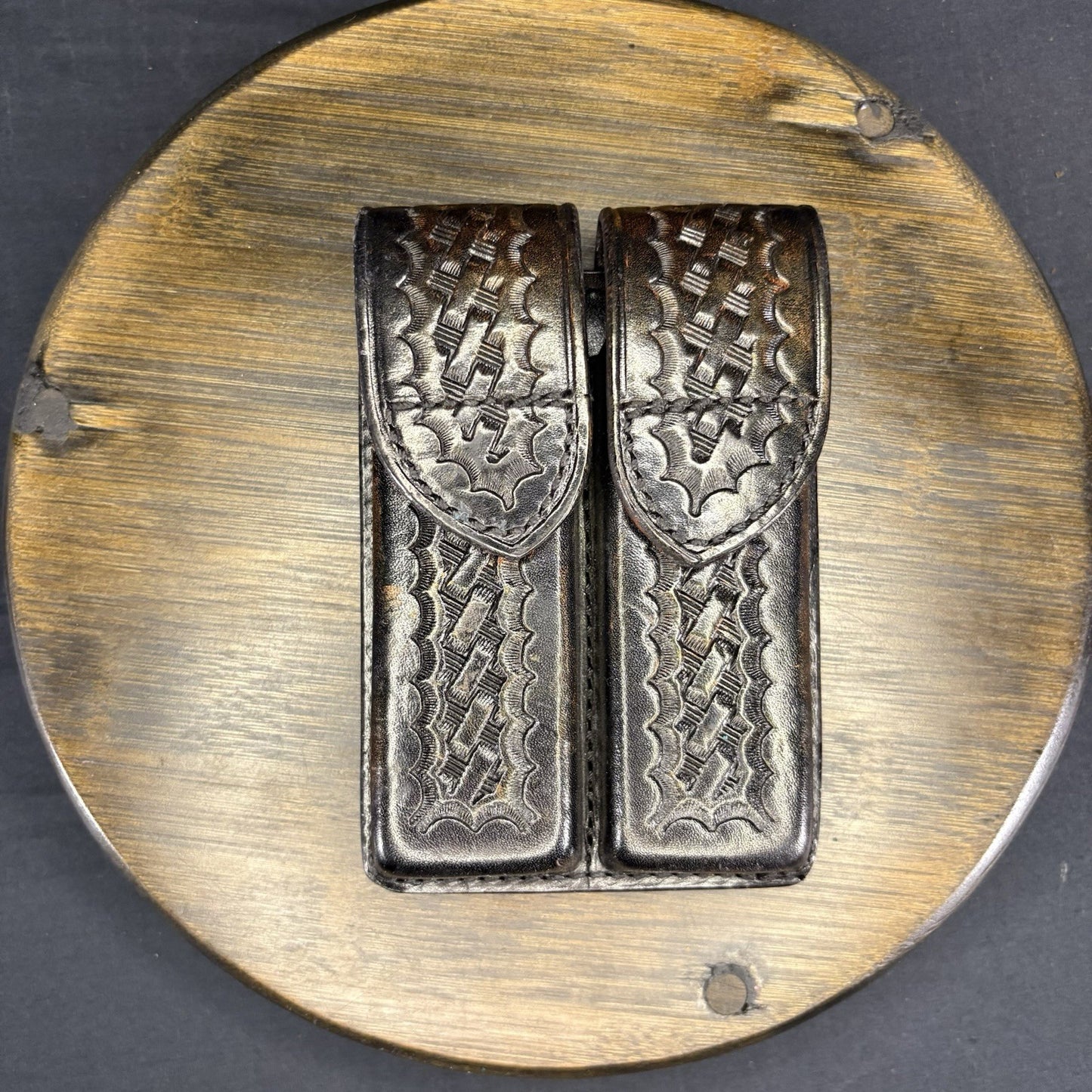 Safariland 77 Double Magazine Button-less Leather Basket Weave Pouch S&W 39 .450