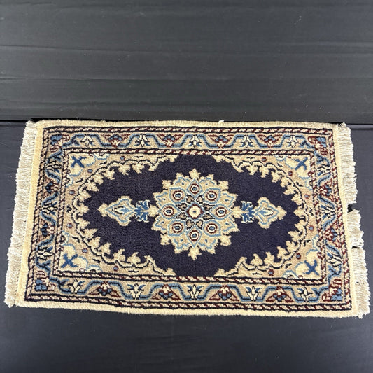 Persian Rug Hand Knotted Blue Medallion 2'x1' or 25"x15" or 40cm X 60cm 0