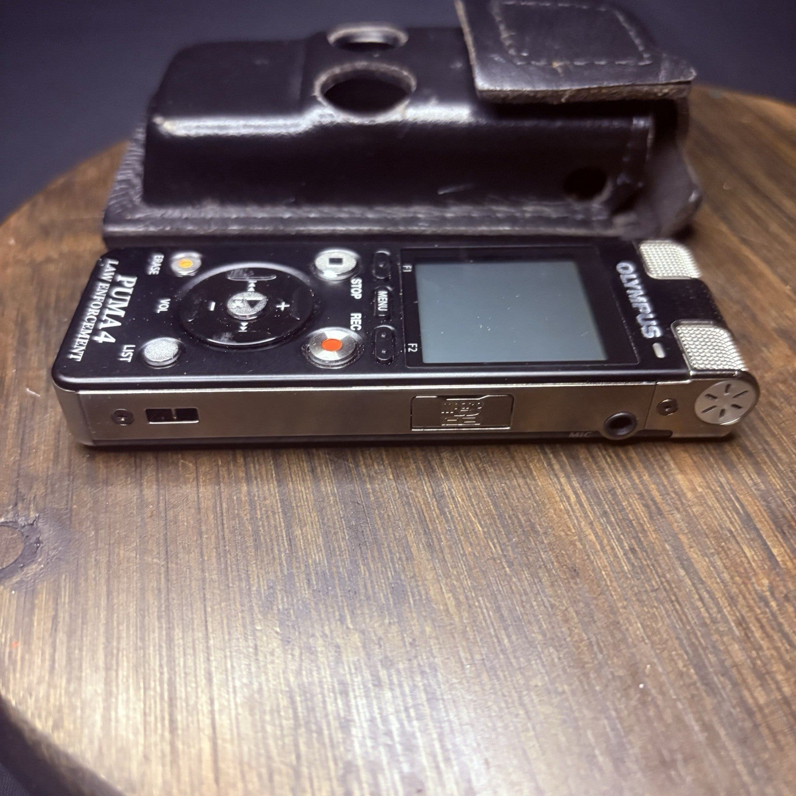 Olympus Puma 4 Law Enforcement Micro SD Voice Recorder w/Leather Case (Untested)3