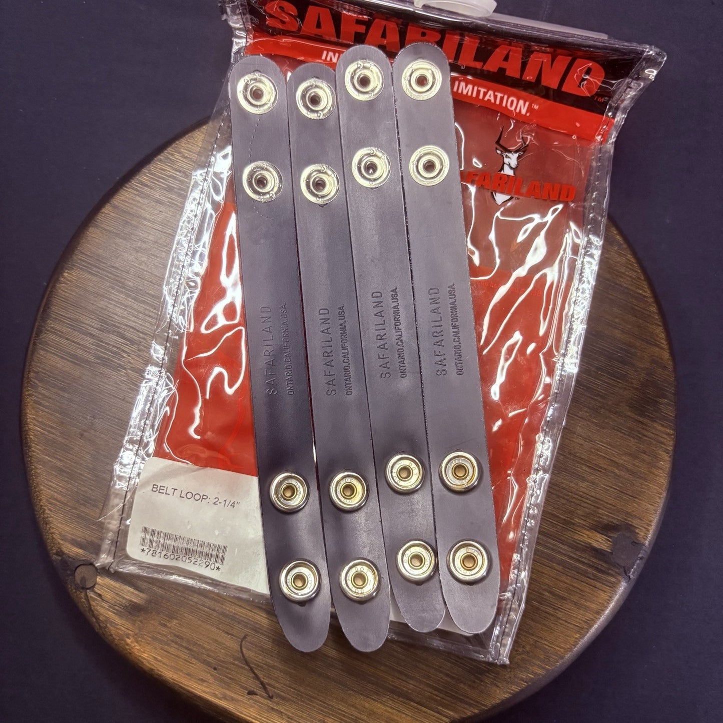 Safariland 65 Belt Keeper, Plain Black Leather for 2.25" Belt Chrome Snap 4 Pack1
