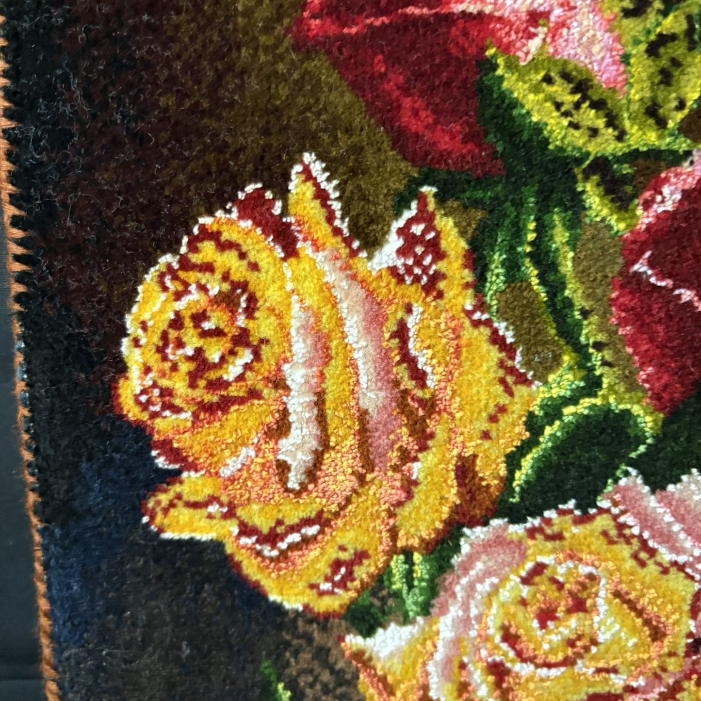 Pictorial Rug Hand Knotted Flower 23”x15” 58X38cm w/Rug Hangers12