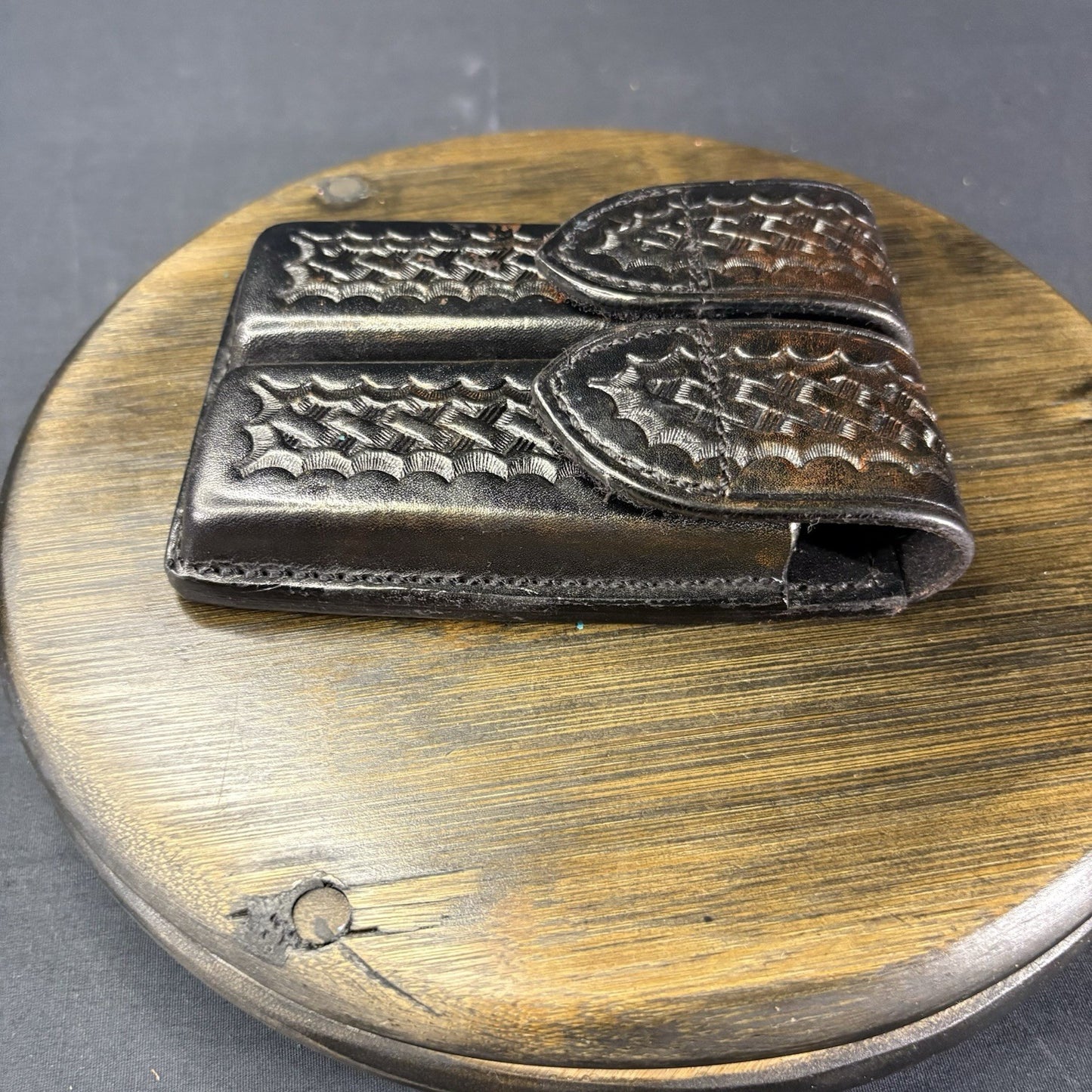 Safariland 77 Double Magazine Button-less Leather Basket Weave Pouch S&W 39 .453