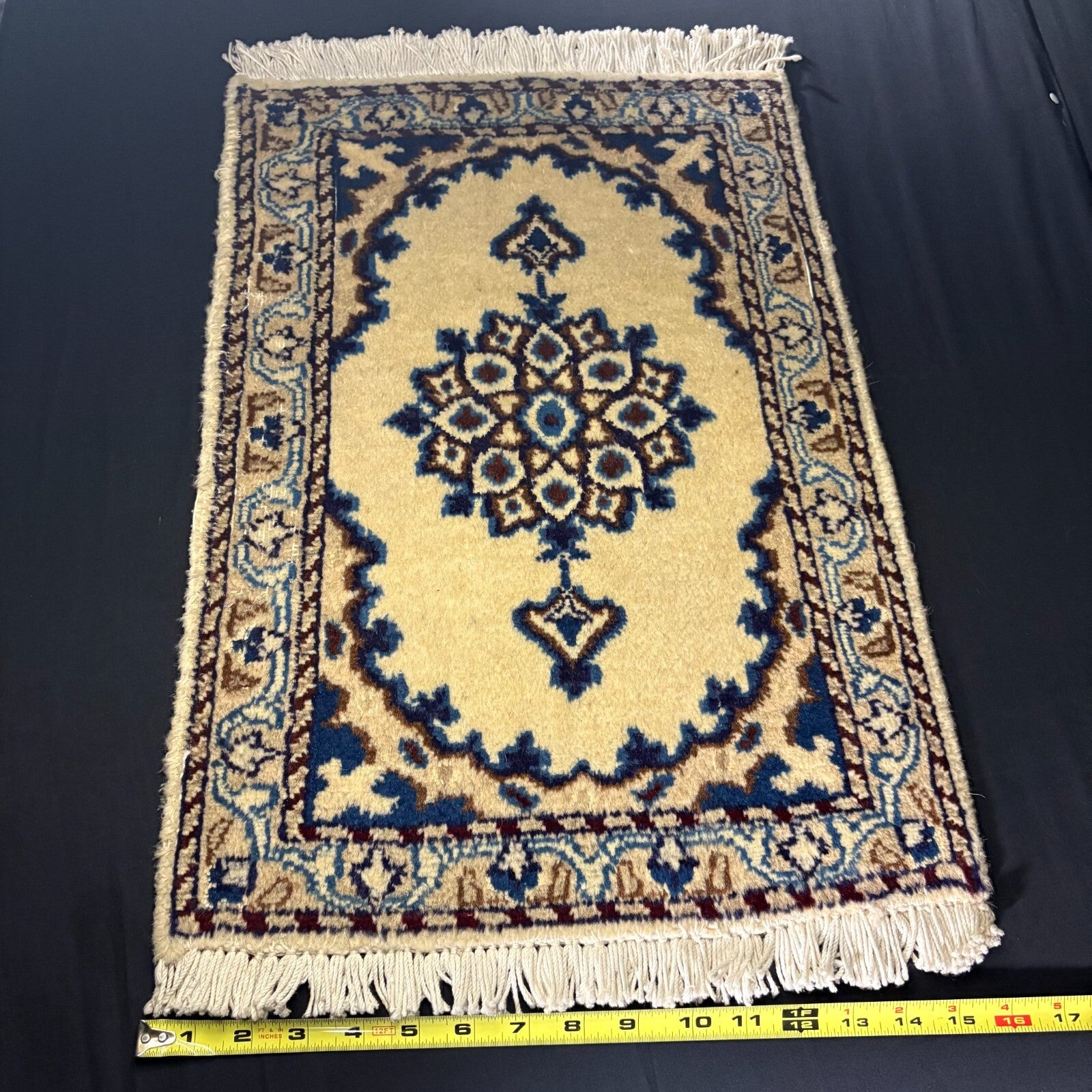 Persian Nain Rug Hand Knotted Blue Medallion 2'x1' or 23"x15" or 35cm X60cm 3
