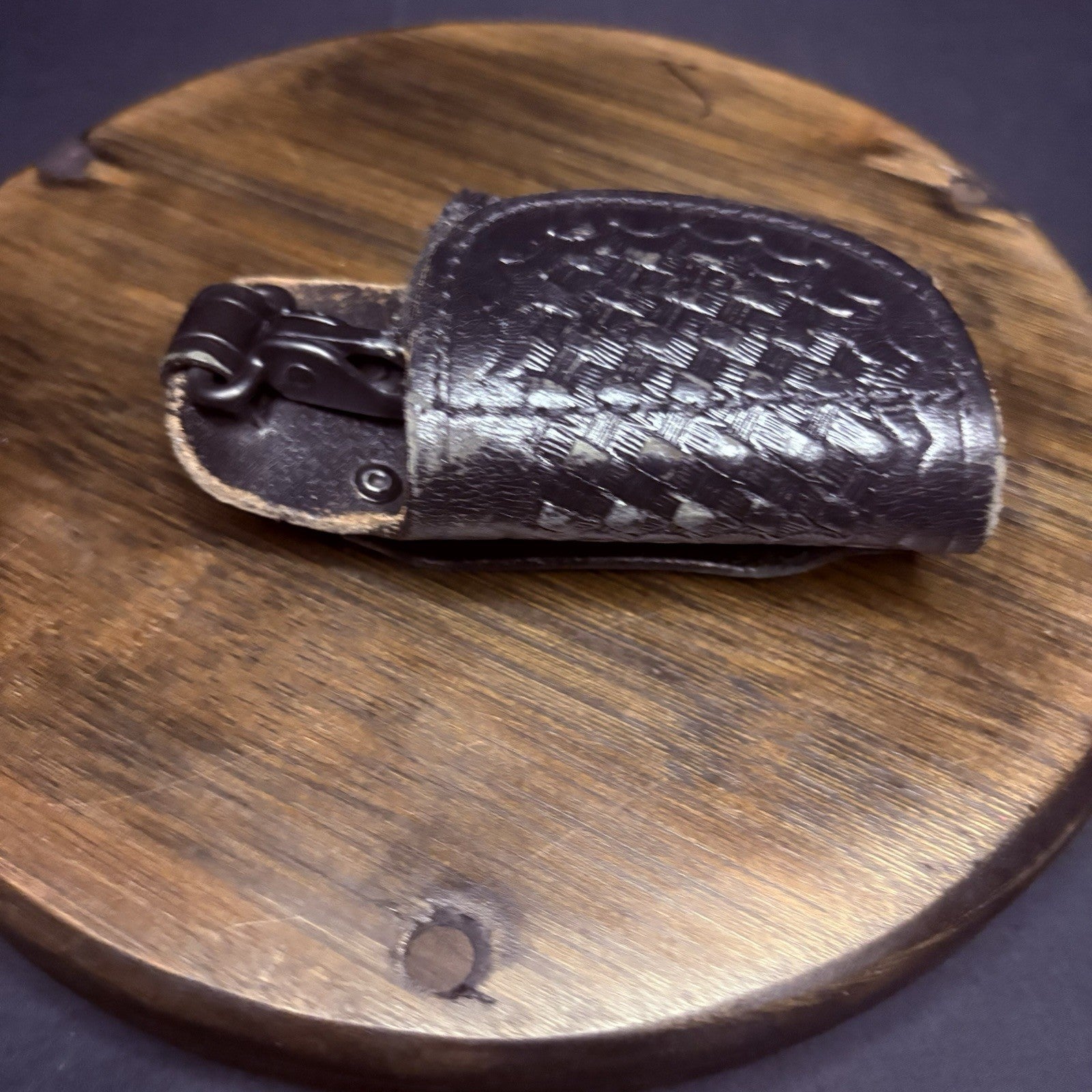 JS Leather Key Holder Basket Weave Quite Key Keeper With Clip3