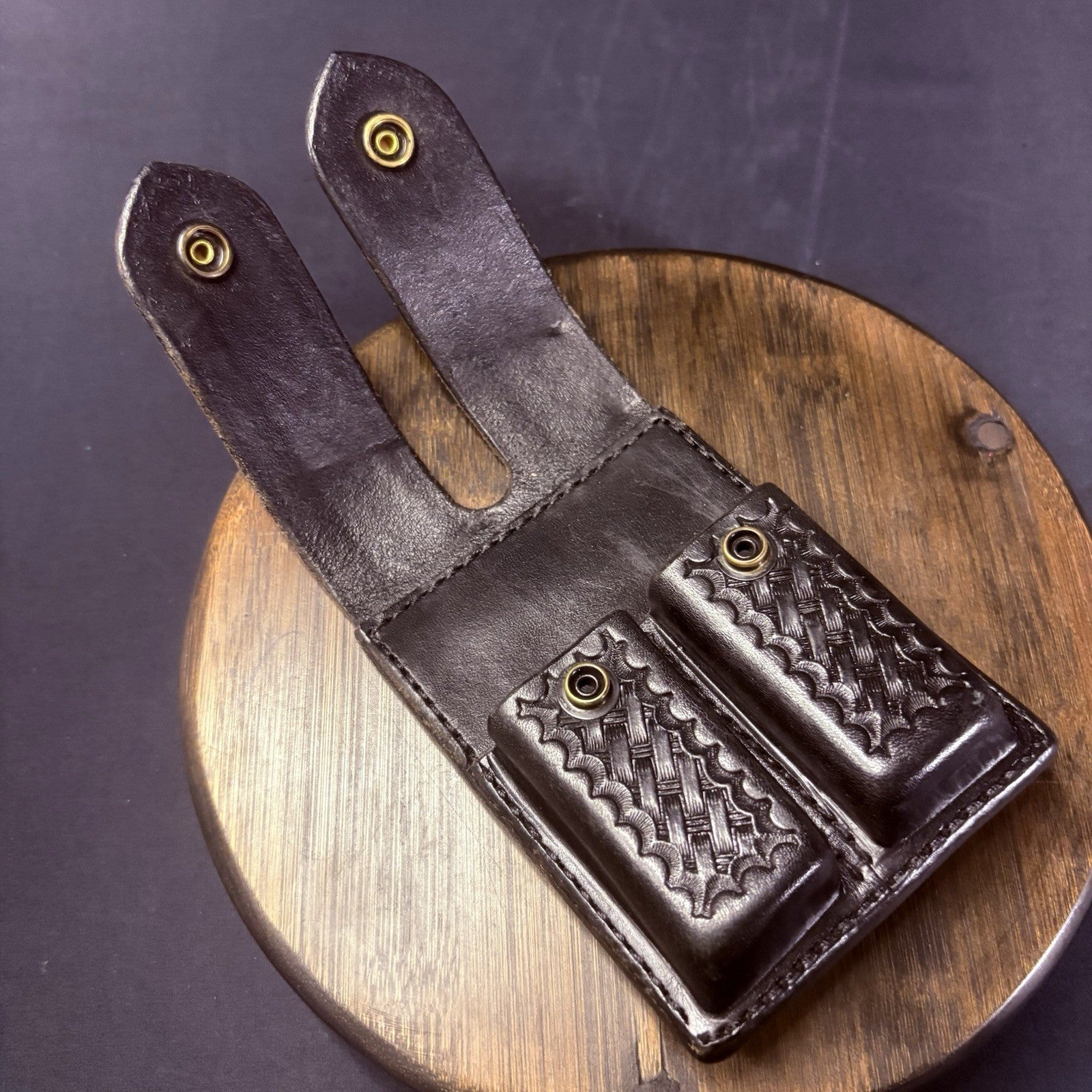 AKER 510-2 Double Magazine Carrier Pouch Double Stack 9mm Basket Weave Leather4
