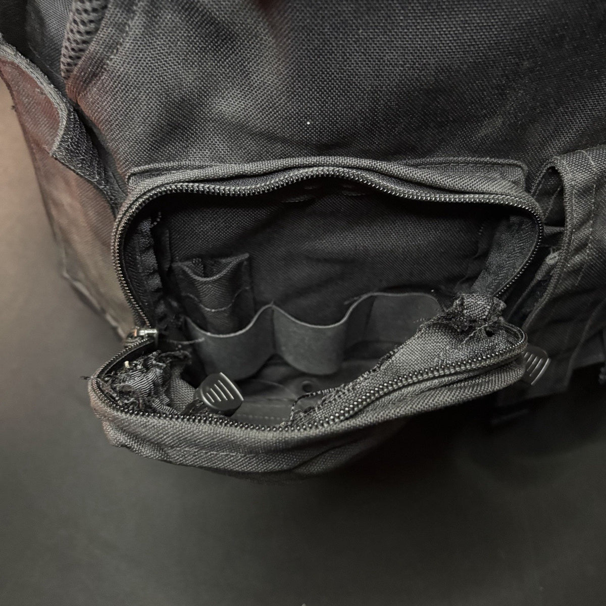 ABA Tactical Plate Carrier Vest Size Large Black With Pouches