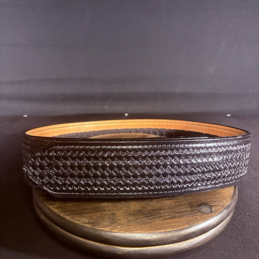 Don Hume Duty Belt Size 26" Basketweave Leather 2.25" Wide Belt Hook & Loop
