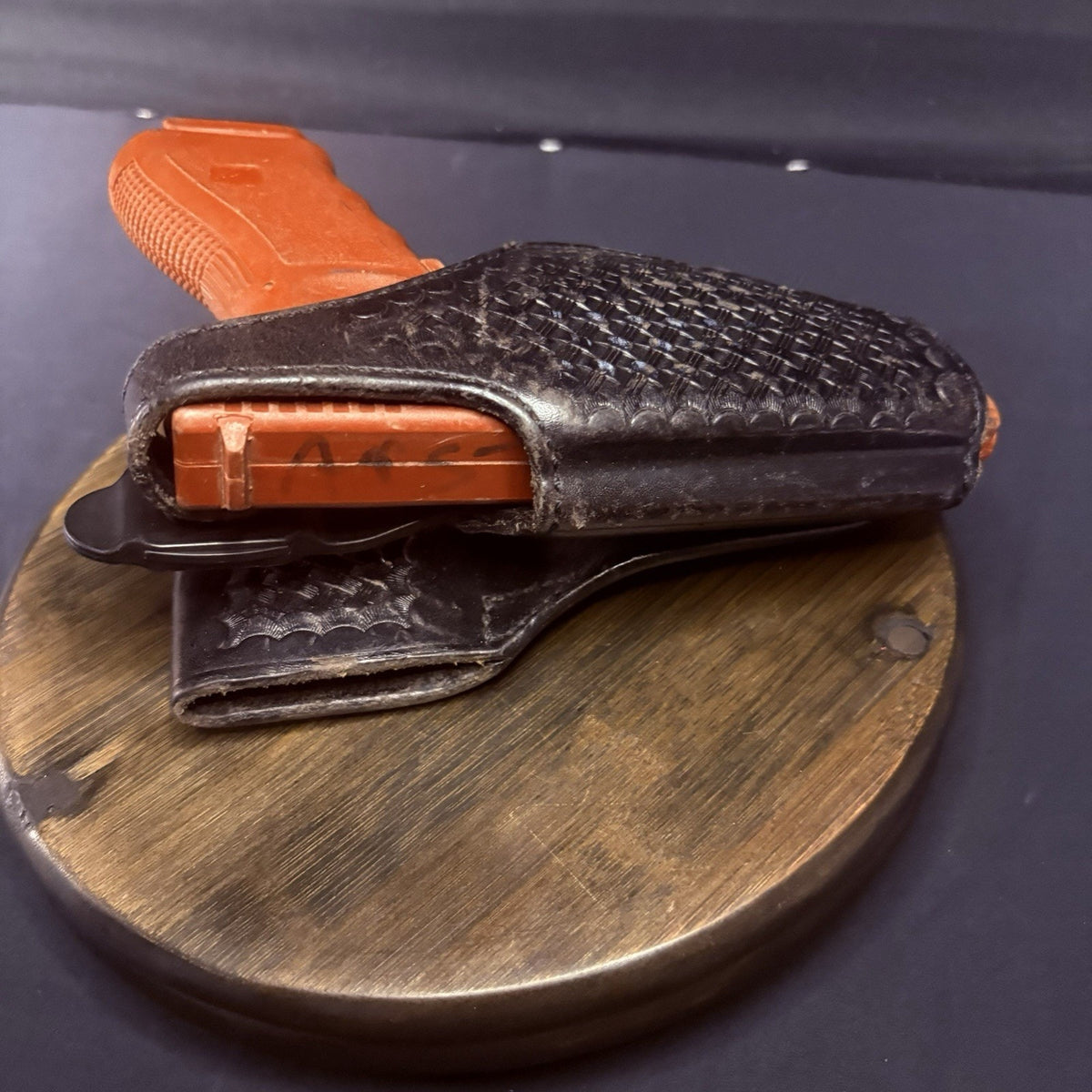 Bianchi 397 Tornado SLR Duty Holster Glock 19/17 Left Hand Basketweave Lock Snap