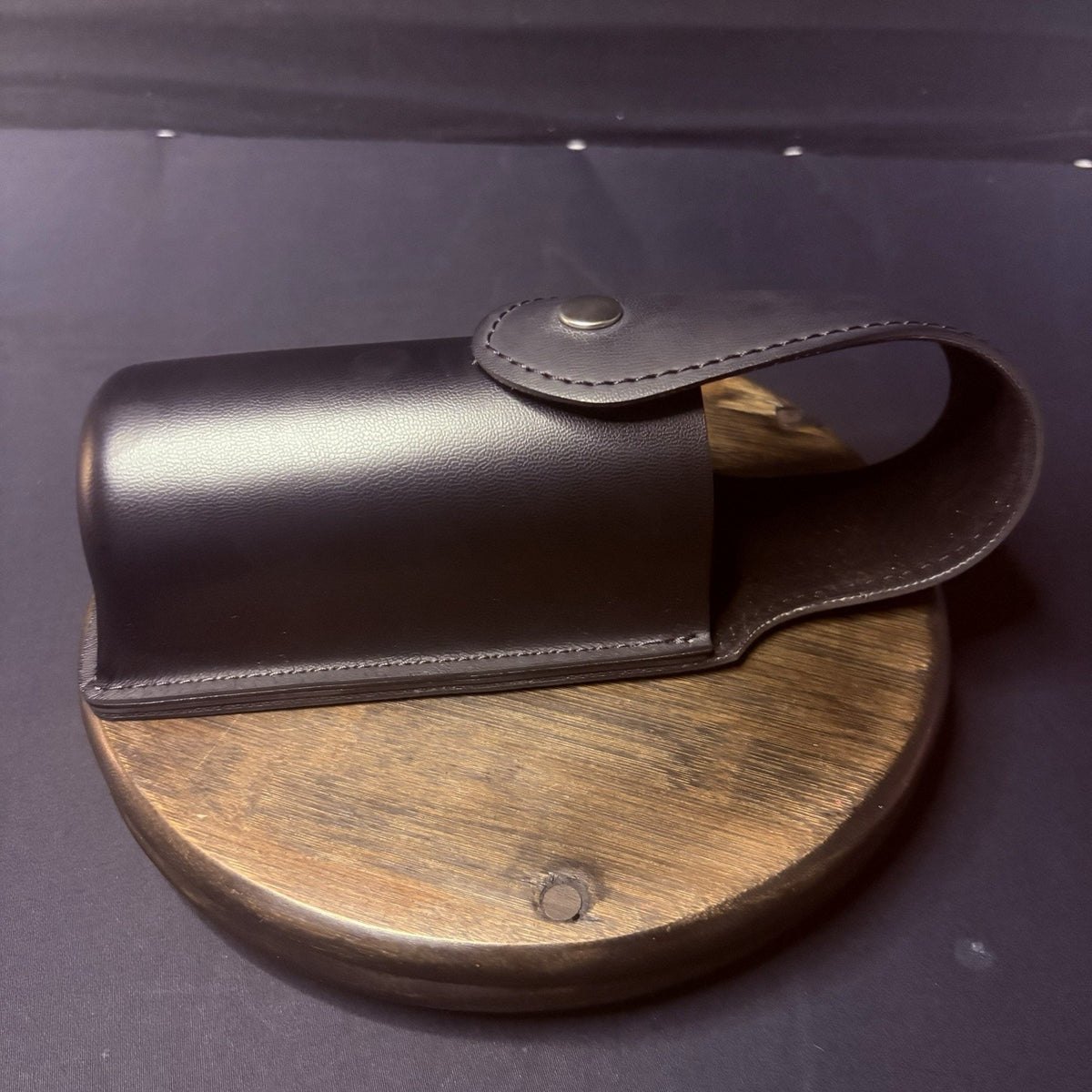 Safariland MK9 Mace Holder 38-6-2 Plain Black Leather Chrome Snap 2.25 Belt Loop