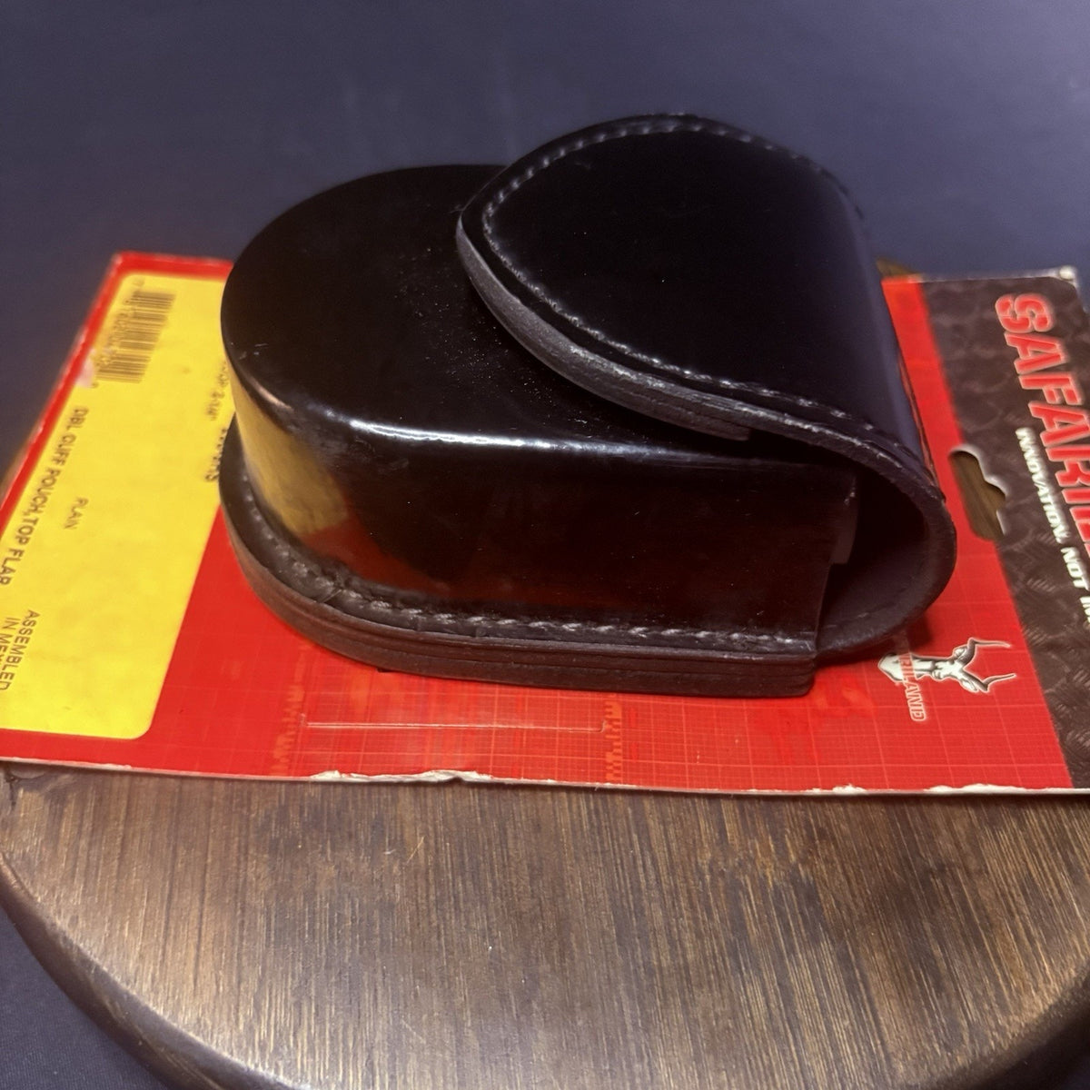 Safariland 290 Double Handcuff Pouch Shinny Leather Hidden Snap 2.25" Belt Loop