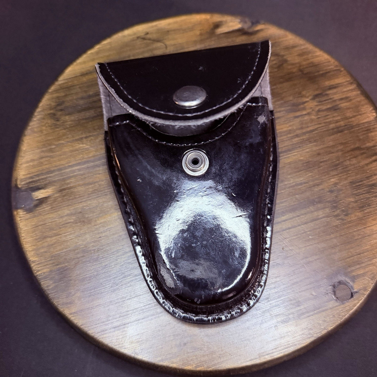 Gould & Goodrich Handuff Case Black High Gloss Leather Nickle Snap H71