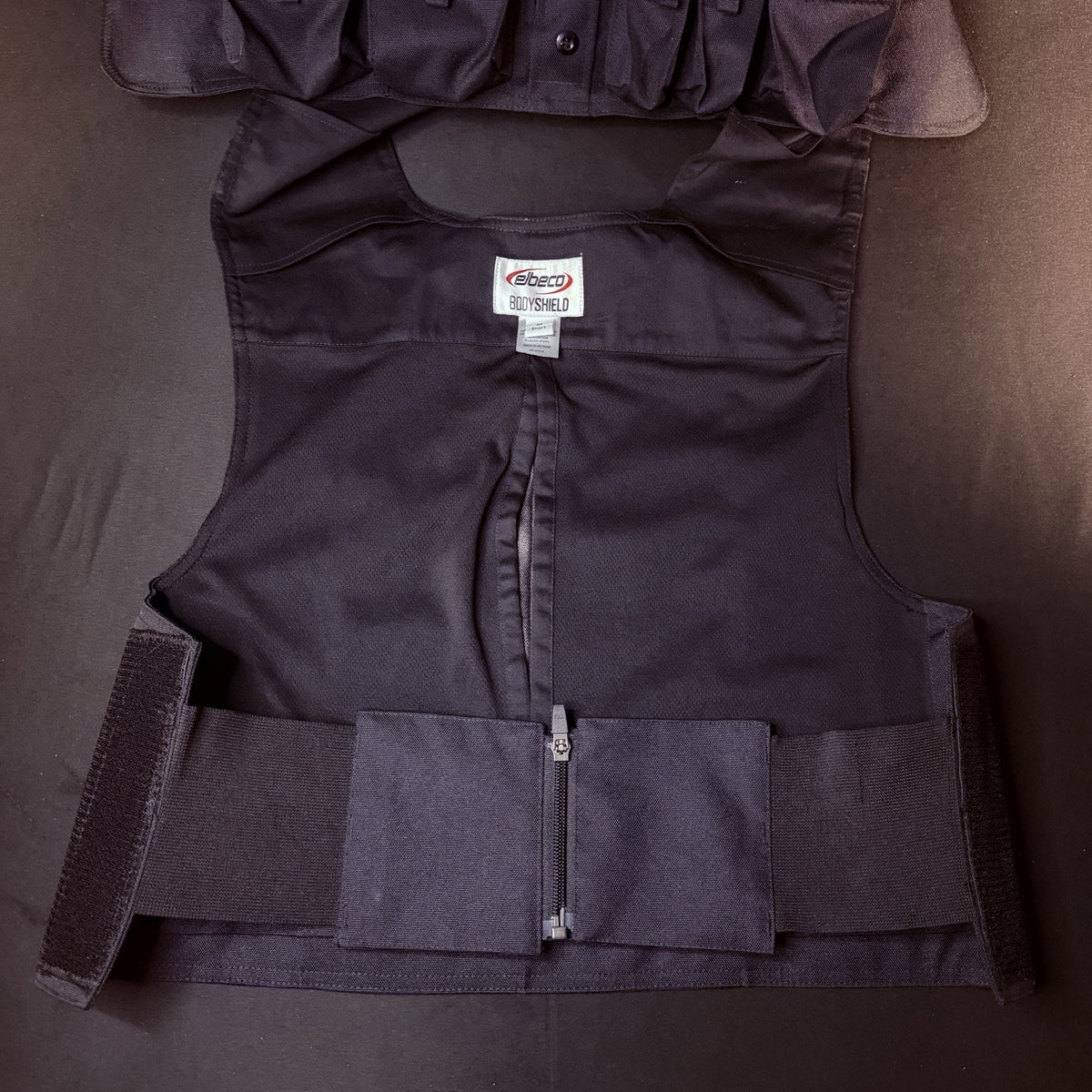 Elbeco Body Shield Carrier Vest Size Medium Black w/Magazine & Radio Pouch