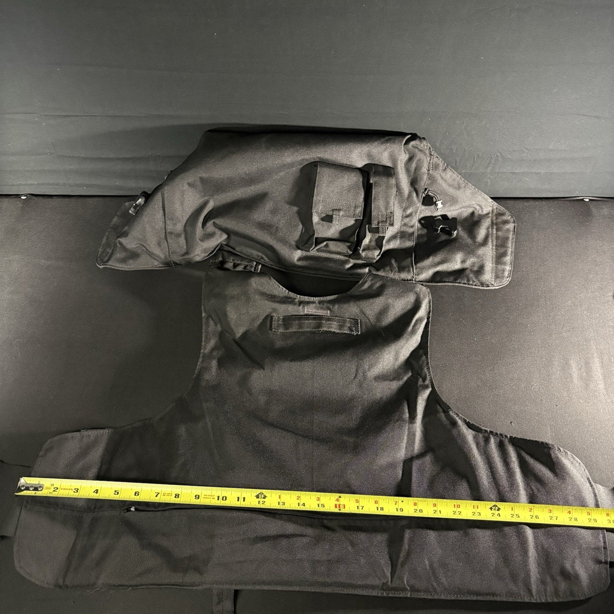 Tactical Body Armor Carrier Vest Size XL Black w/Pouches, Pockets, Waistband