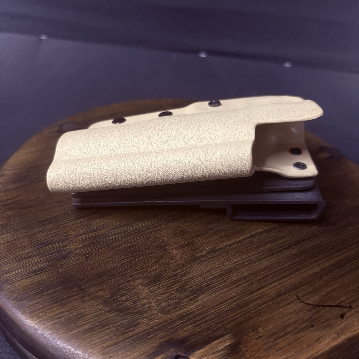 Dawson 1911 Kydex Holster RH OWB Desert Tan Hand Engraved Double Belt Loop RARE