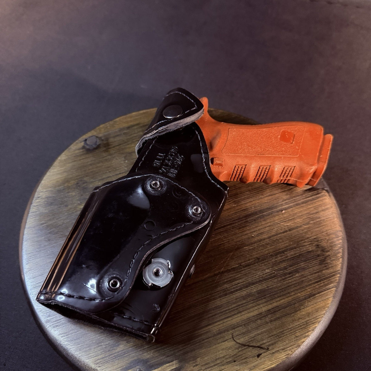 Safariland 295 Duty Holster Size Glock 17/22/31 High Gloss Leather Level II RH