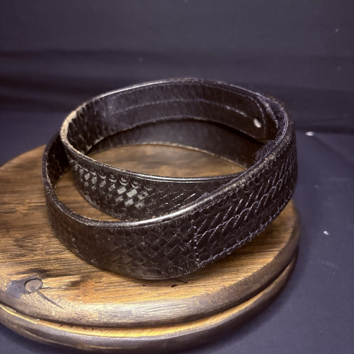 Leather Duty Belt Size 34"-36" Thin 1.5" Wide Hook & Loop Closure