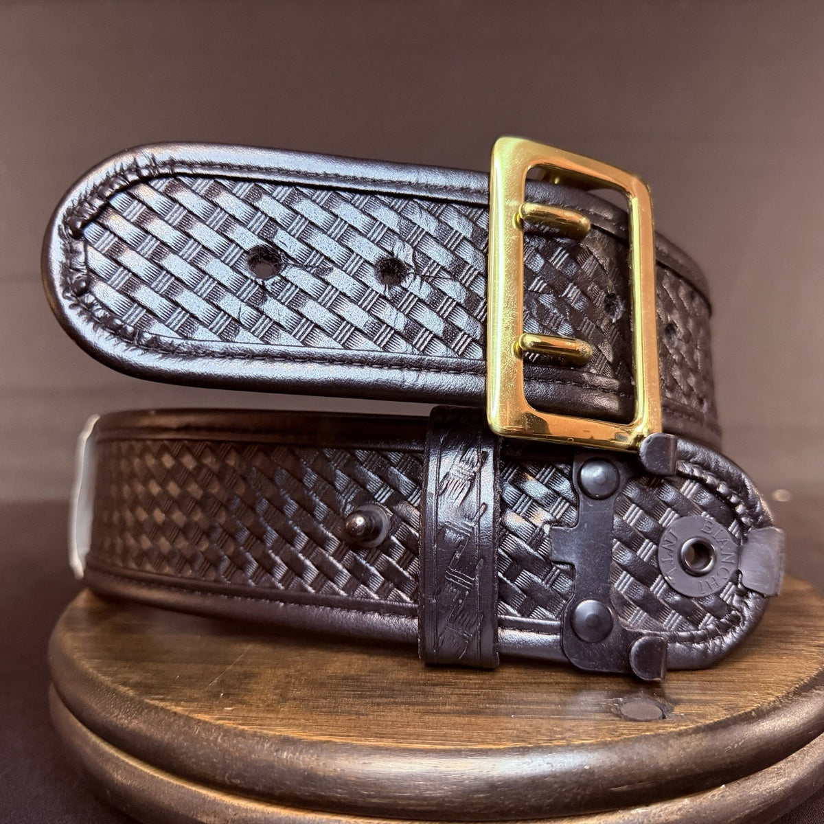 Bianchi 7960 Duty Belt Size 26"- 28" Brass Buckle, AccuMold Elite Browne 2.25"