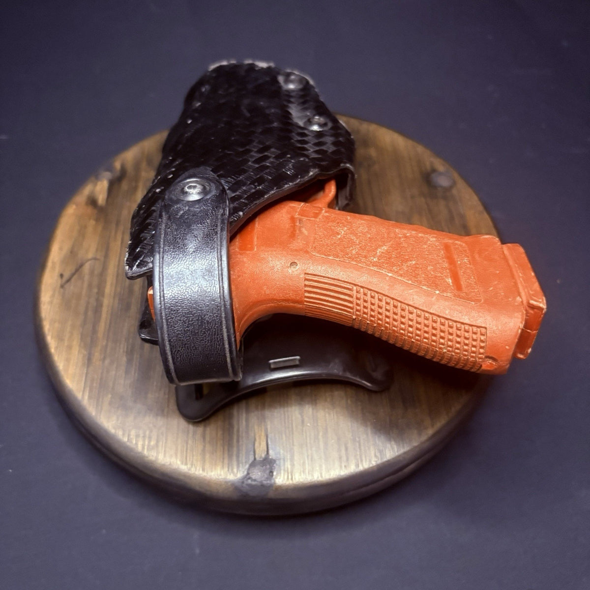 Safariland Glock 17/22 Duty Holster Right Hand Basketweave