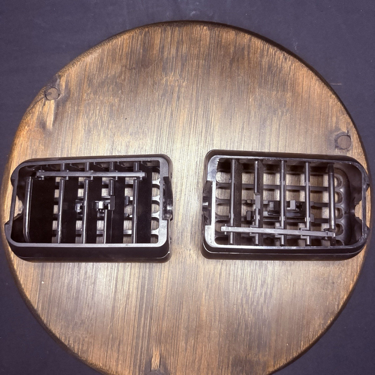 98-2001 Dodge Ram 1500 2500 3500 Dash Center Vents Black OEM (Set Of 2)
