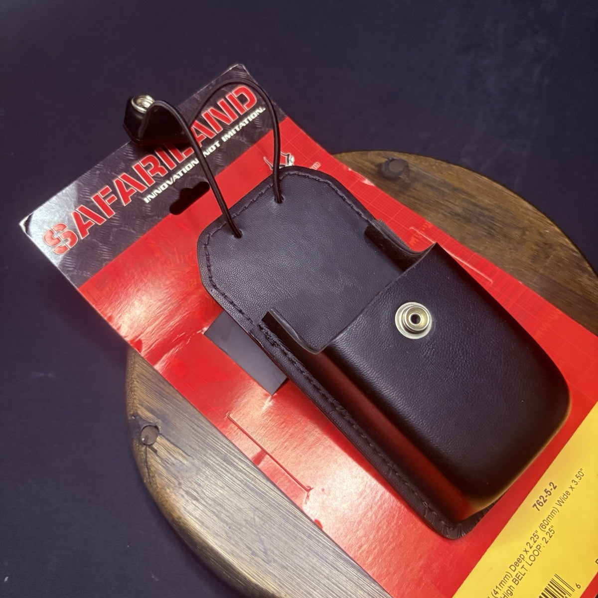 Safariland Swivel Radio Carrier 762-5-2 Plain Black Leather 1.65"x 2.25"x 3.50"