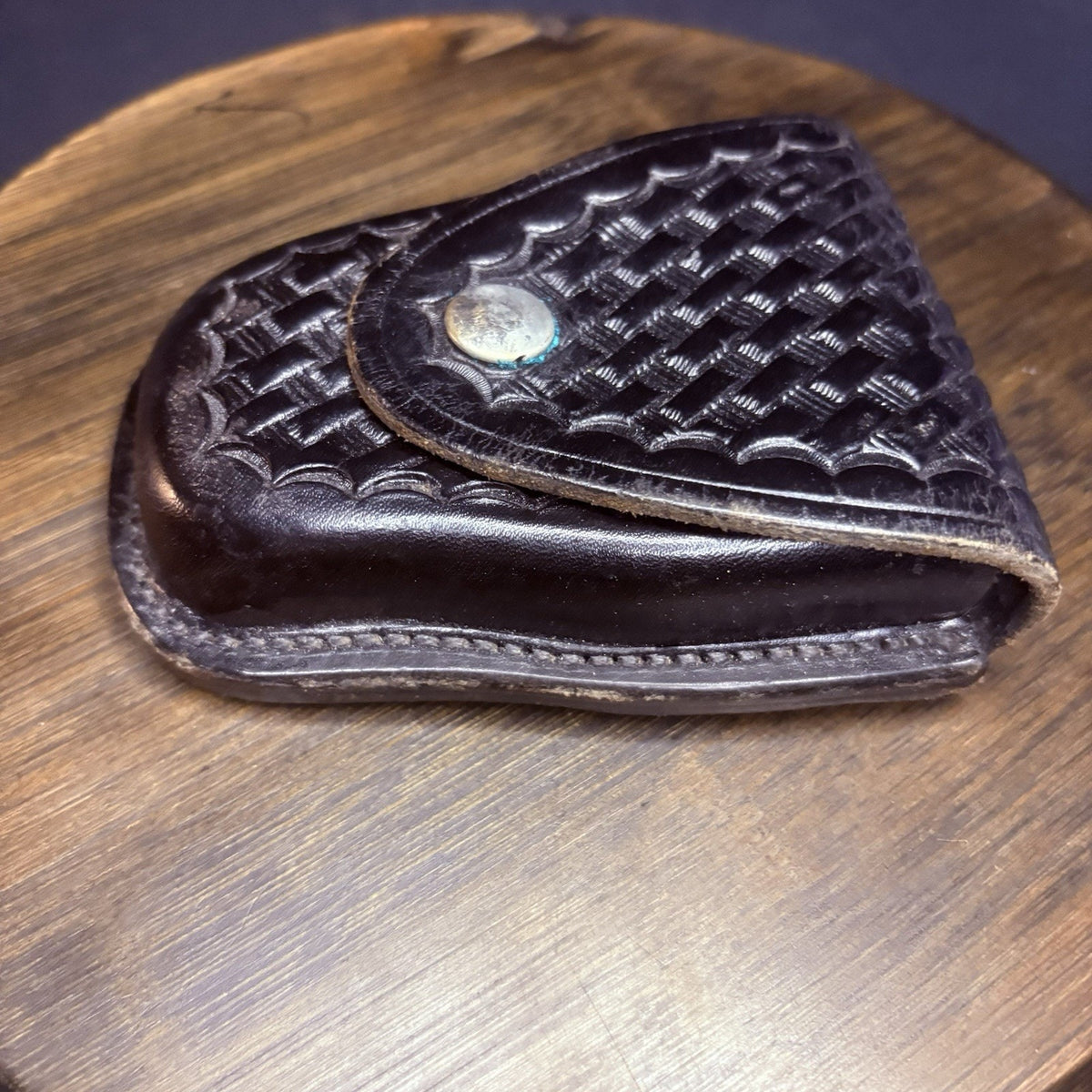 BACON Handcuff Case Black Basketweave w/ Chrome Snap Model 324 Bacon. RARE