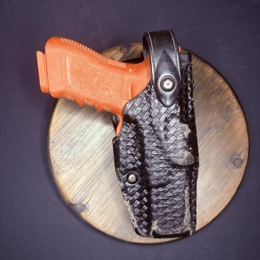 Safariland Glock 17/22 Duty Holster Right Hand Basketweave Locking Latch 6365-83