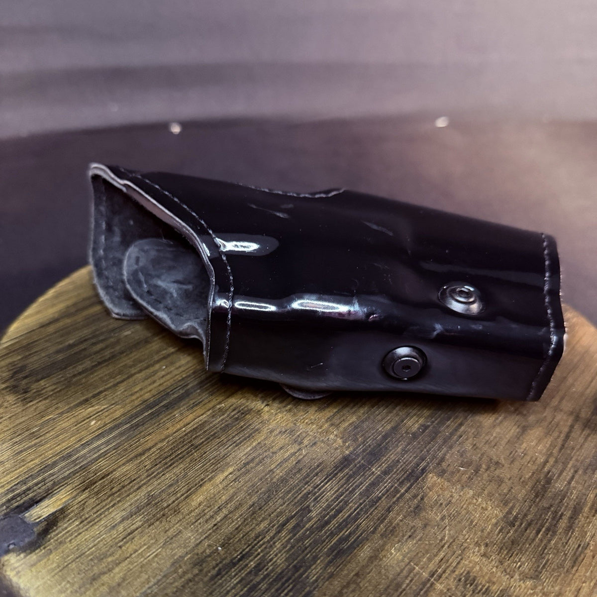 Safariland 295 Duty Holster Size Glock 17/22/31 High Gloss Leather Level II RH