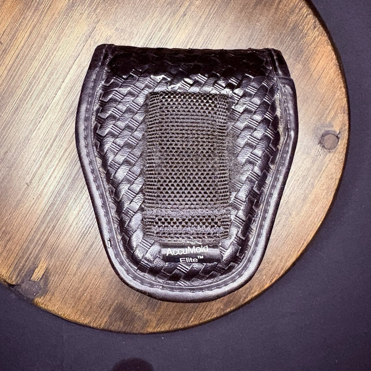 Bianchi Handcuff Case 7900 Basketweave AccuMold Size 1 #22063 GLOSS Black